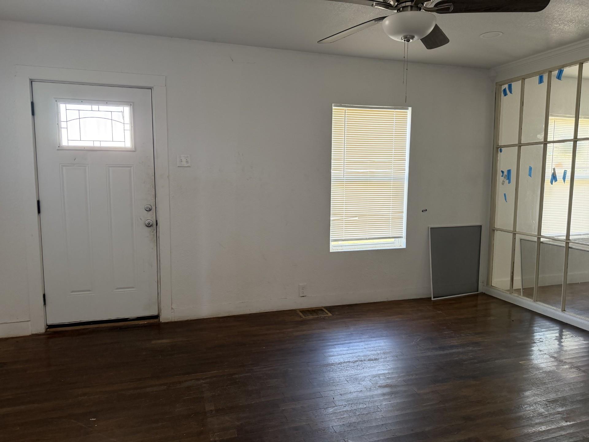 103 S Walnut St Property Photo 11