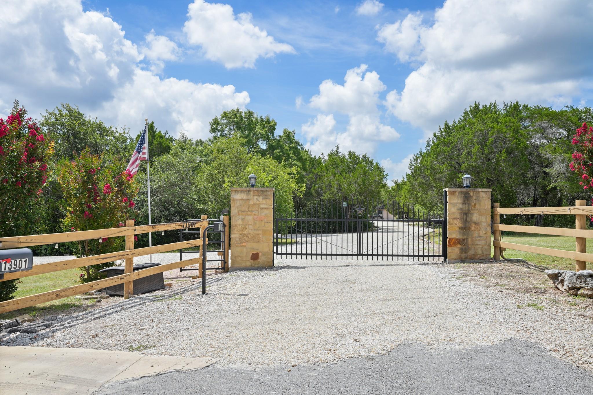 13901 Fm 1826 None Property Photo 6