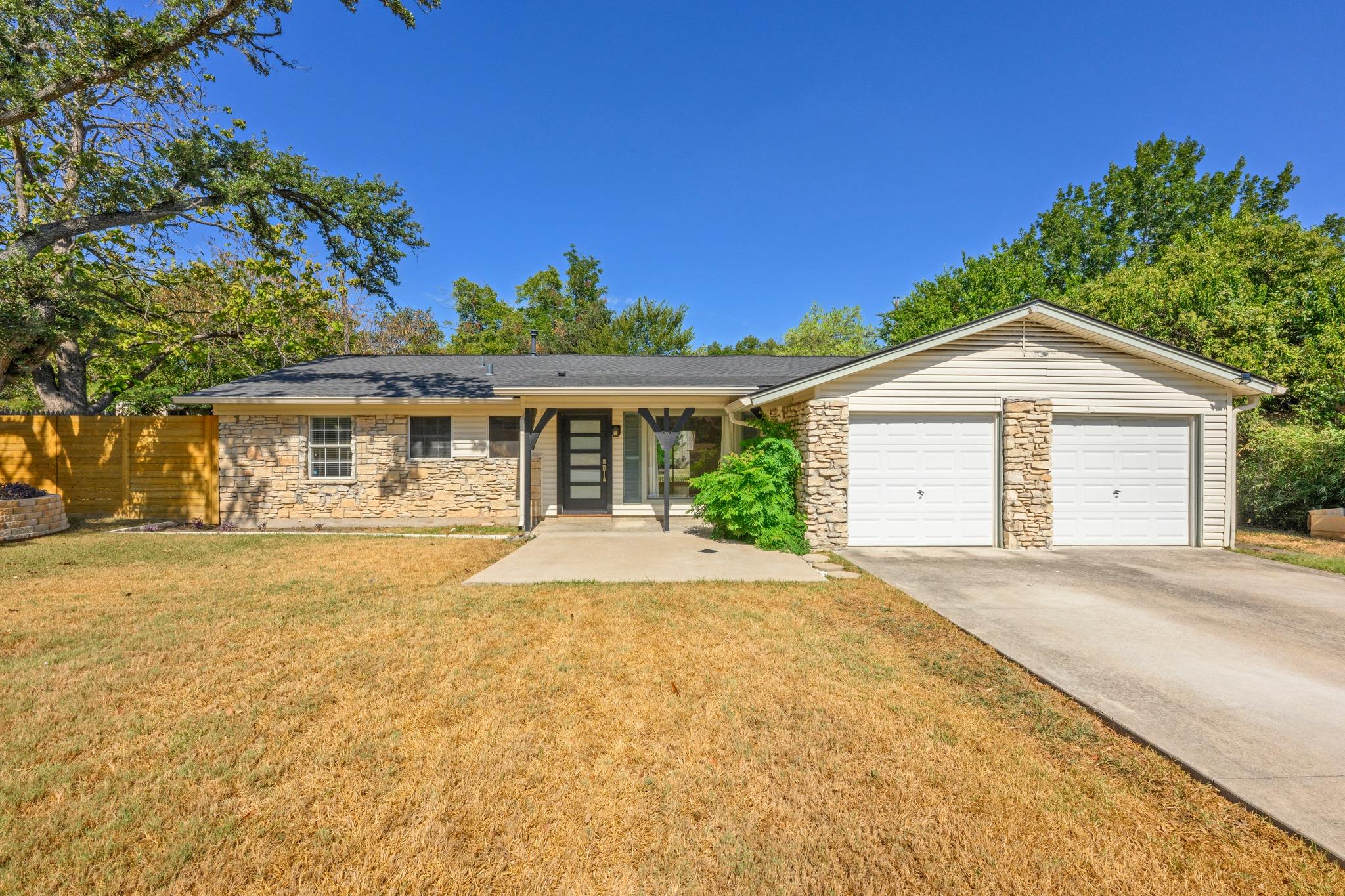 6802 Columbia Dr Property Photo 1