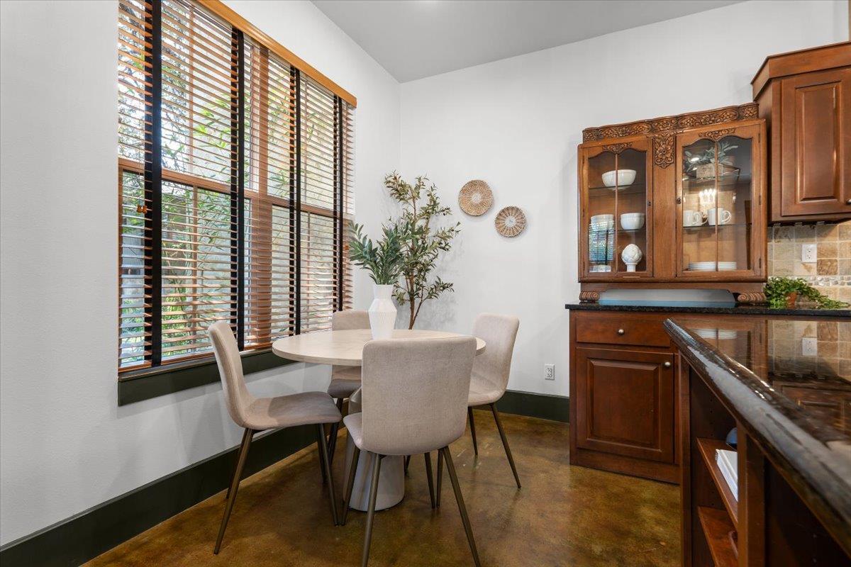 1711 Ravey St #1711 Property Photo 7