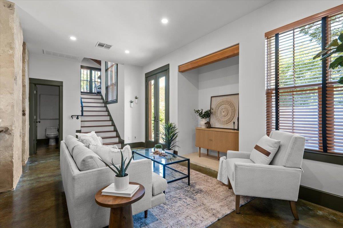 1711 Ravey St #1711 Property Photo 9