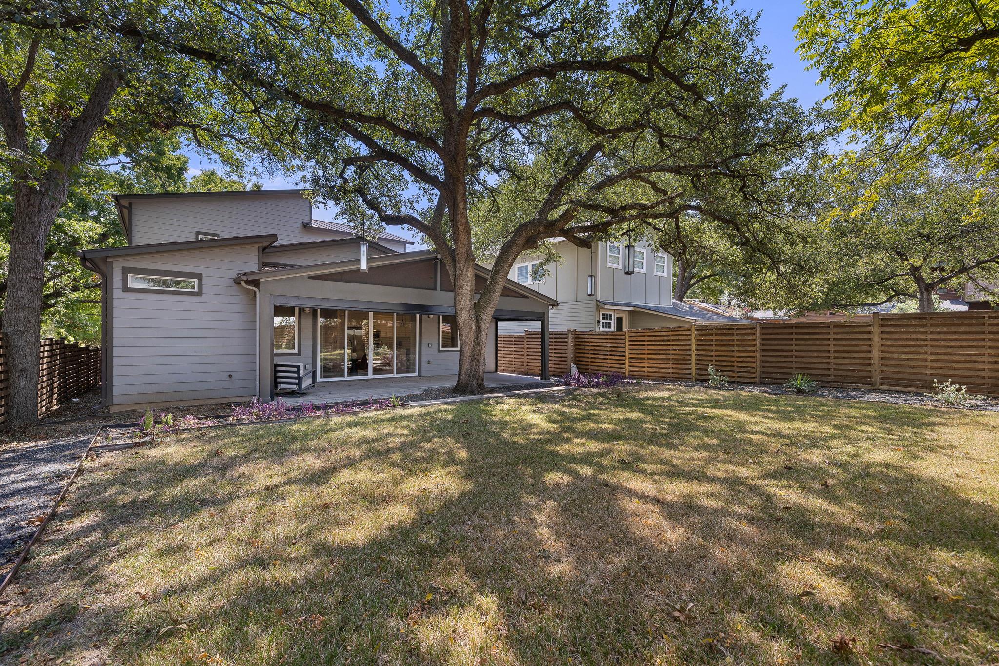 1208 Kinney Ave Property Photo 30