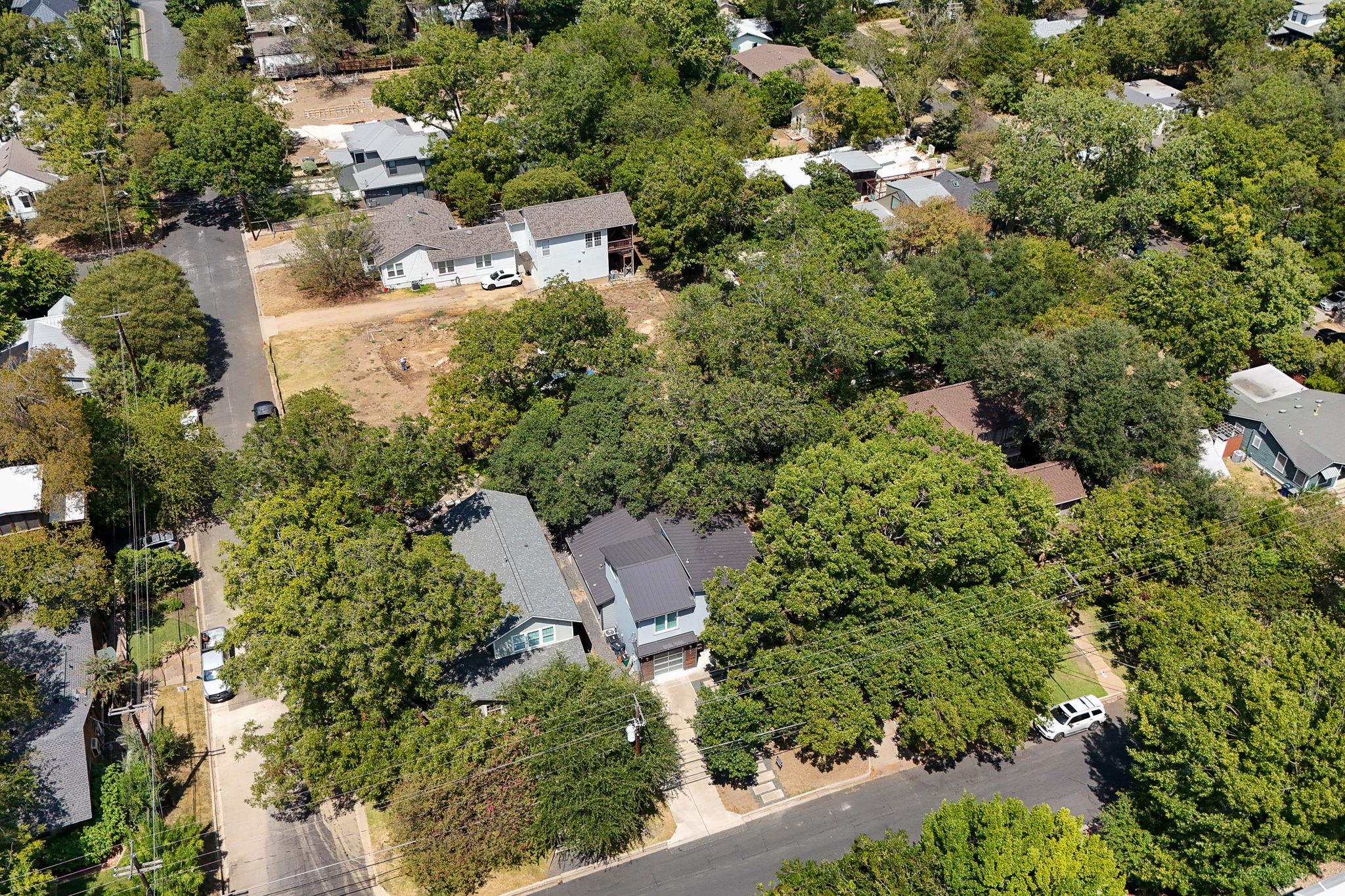 1208 Kinney Ave Property Photo 34