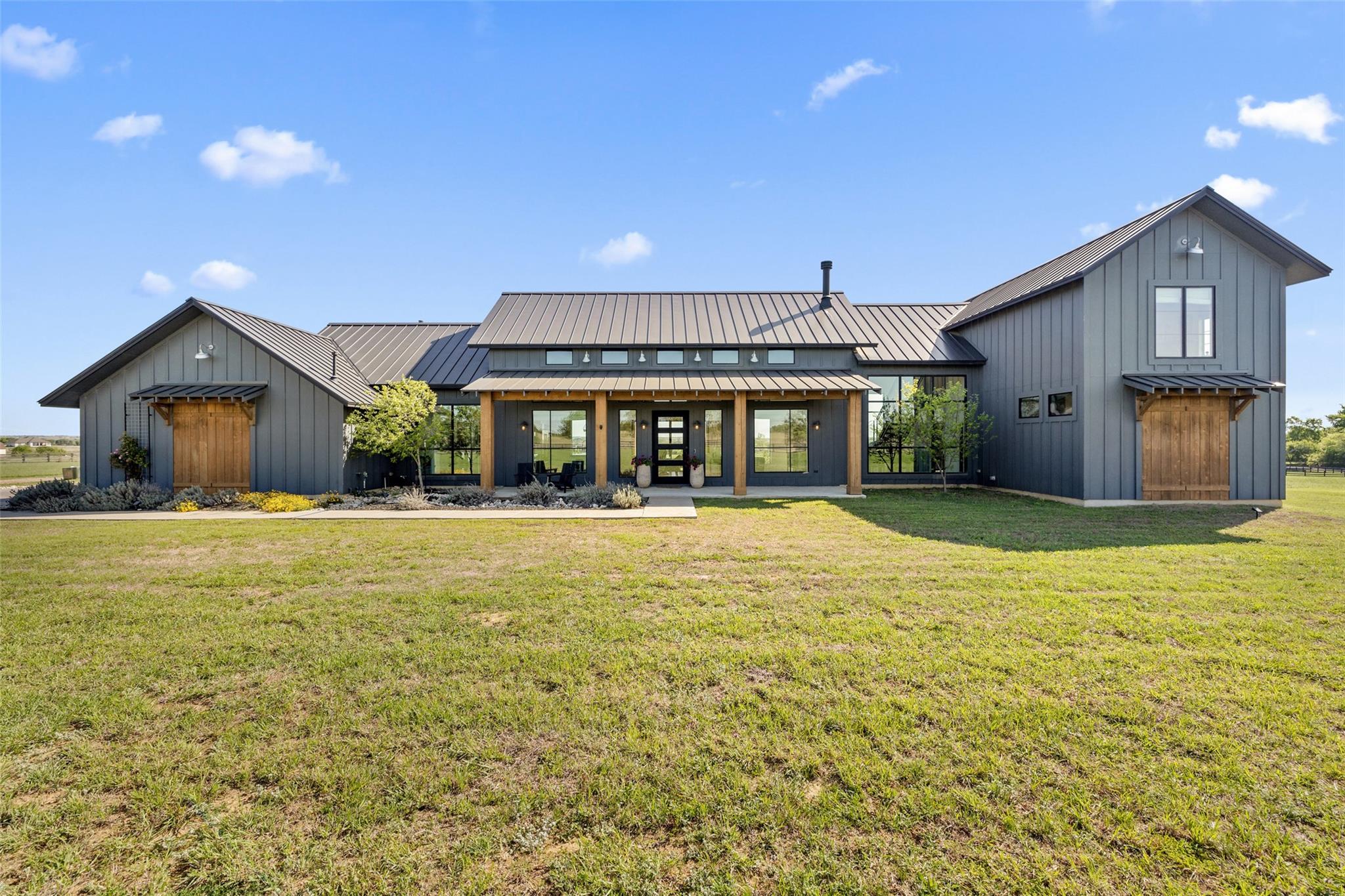 562 County Road 103 None Property Photo 4