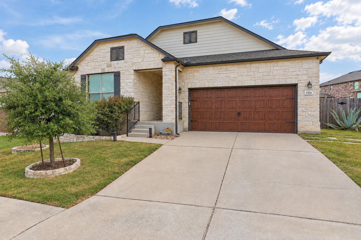 7501 Janes Ranch Rd Property Photo 1