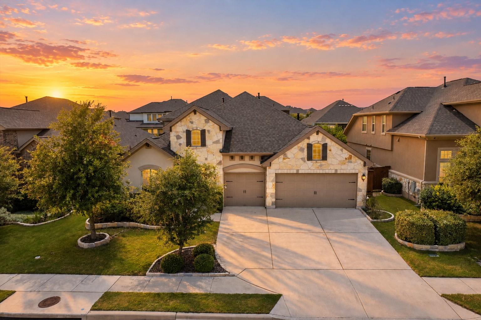 2516 Portici Pass Property Photo