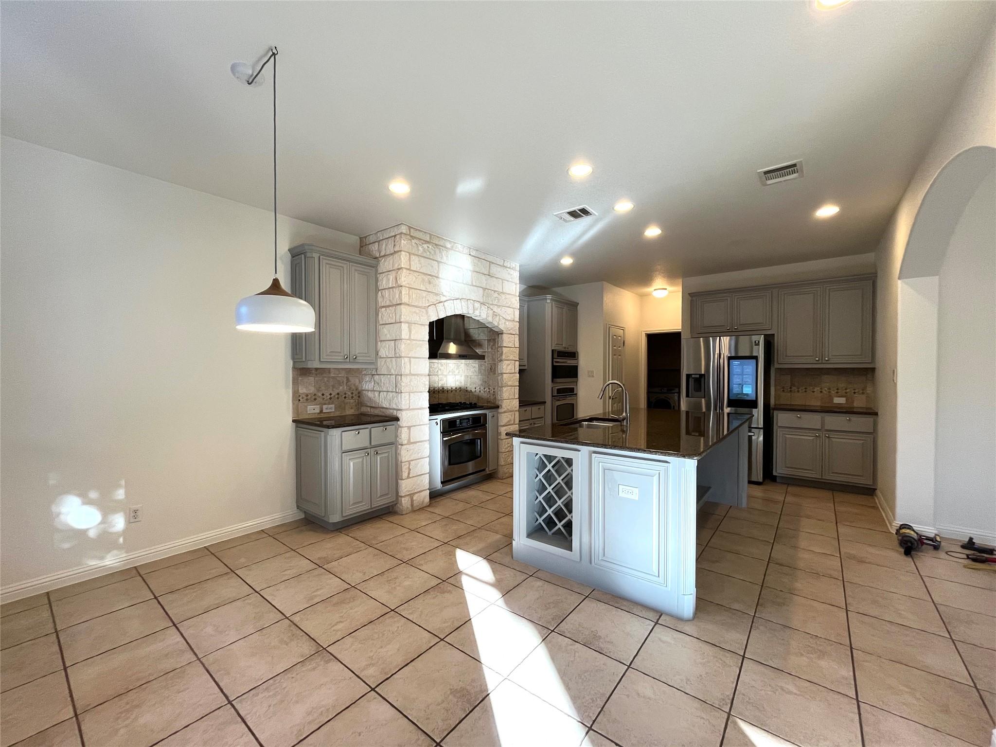3004 Edgecreek Pl Property Photo 6