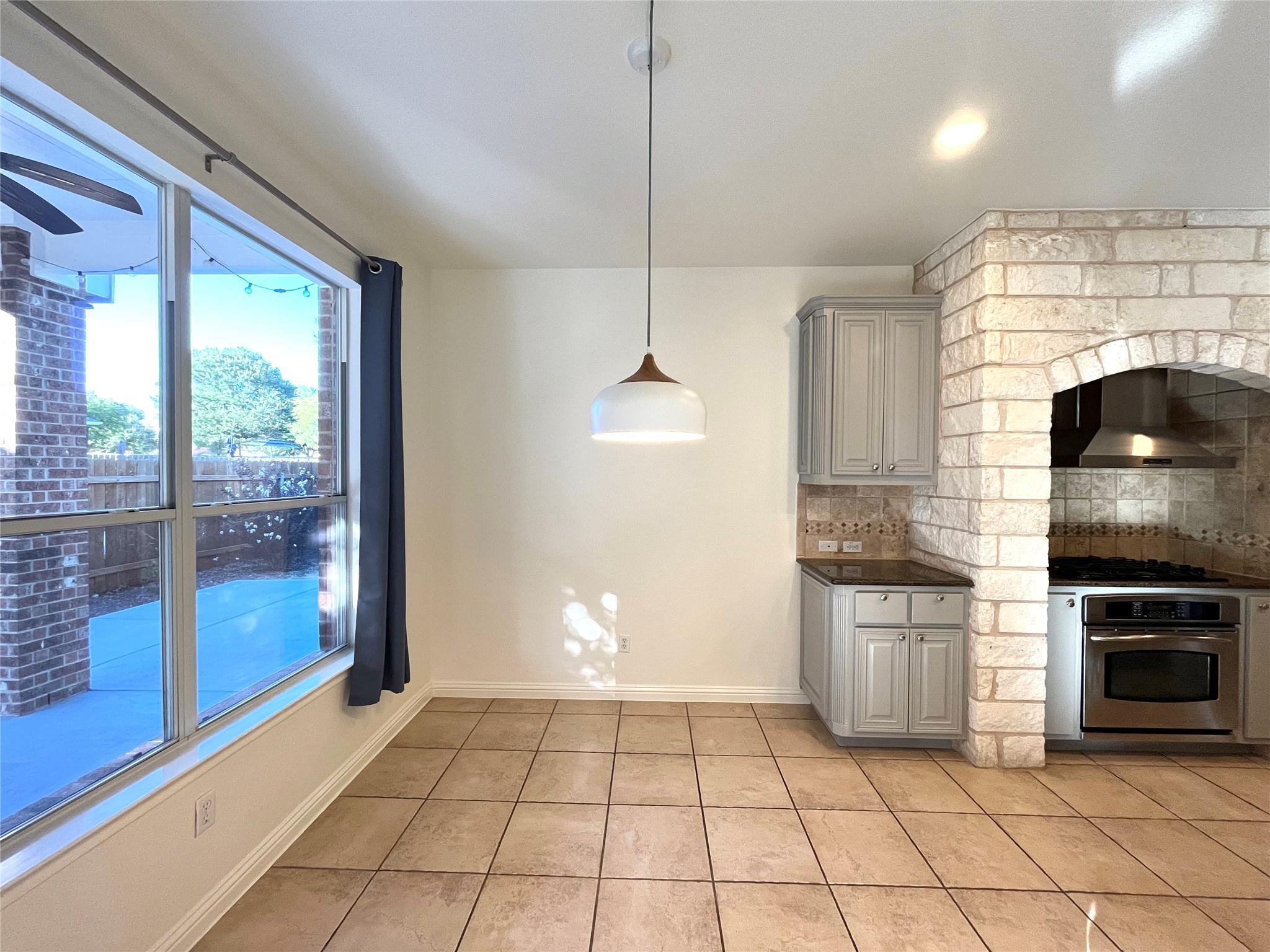 3004 Edgecreek Pl Property Photo 7