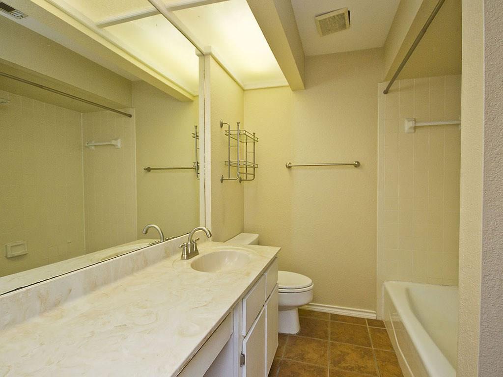 8200 Neely Dr #108 Property Photo 11