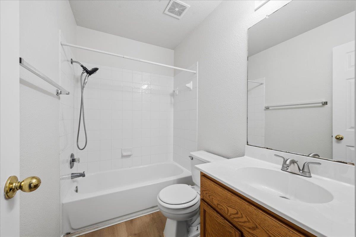 1118 Remington Dr Property Photo 8