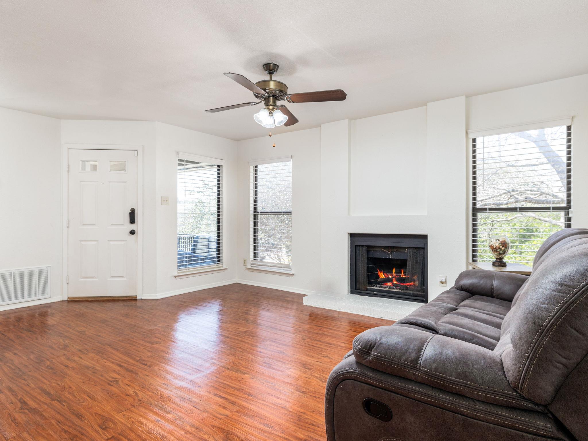 10616 Mellow Mdws 28b Property Photo
