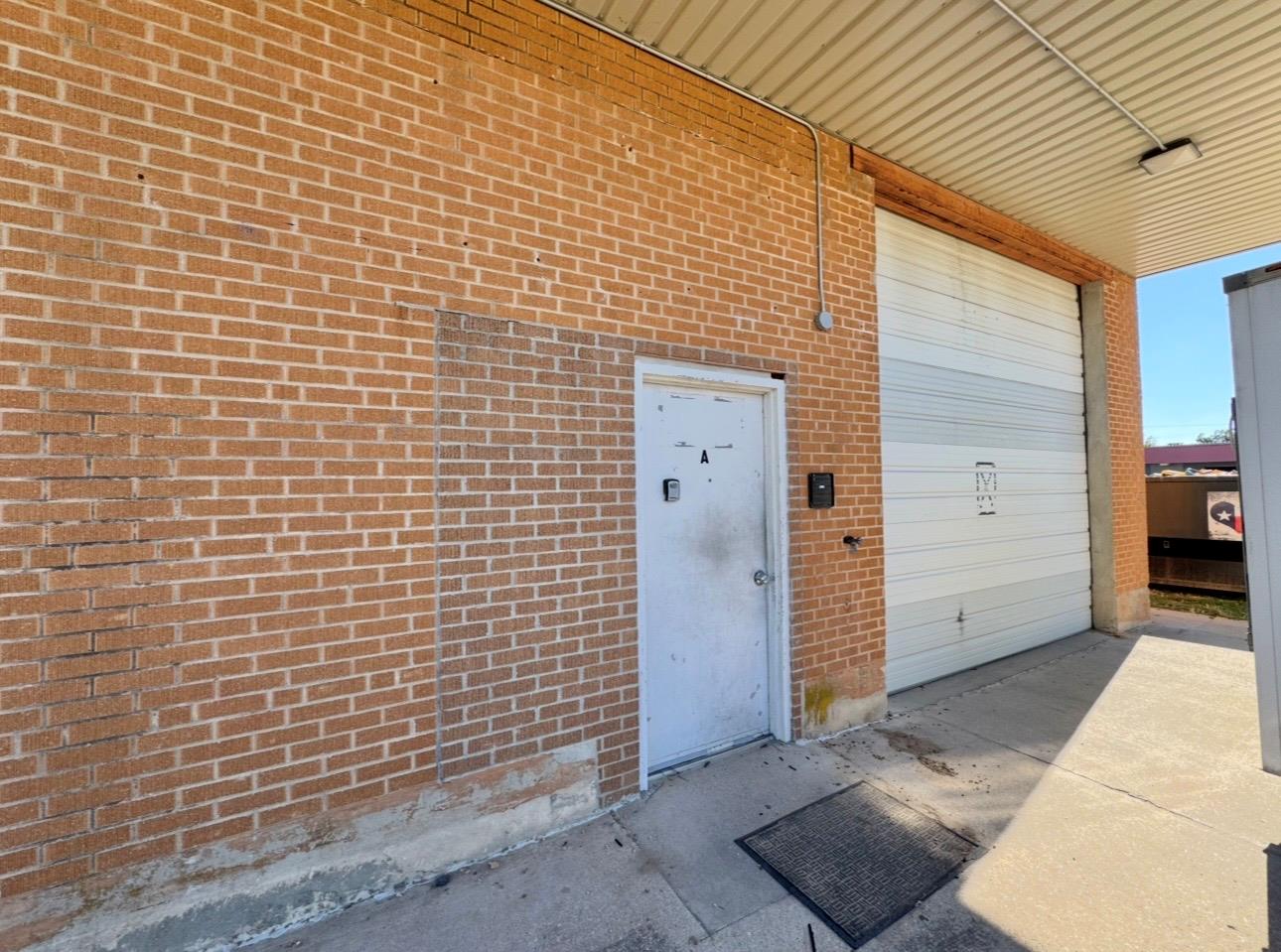 205 S Main St #a Property Photo 3