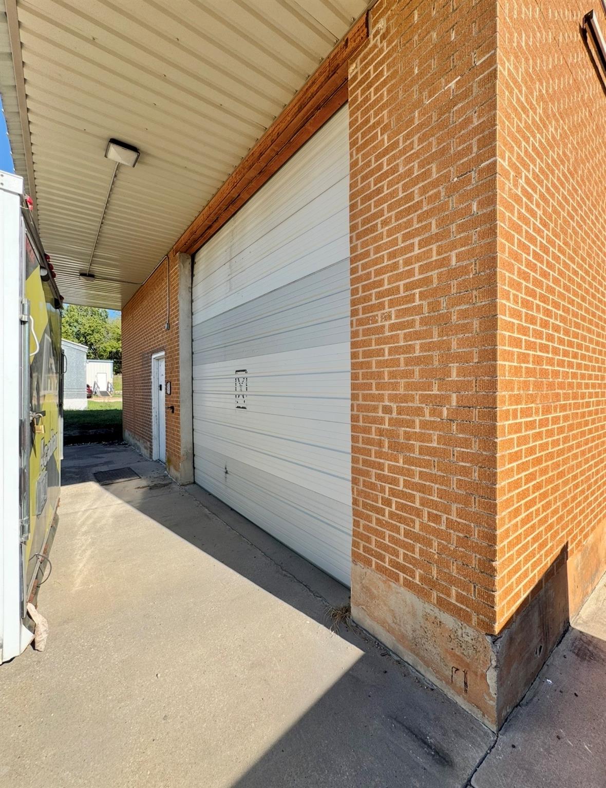 205 S Main St #a Property Photo 4