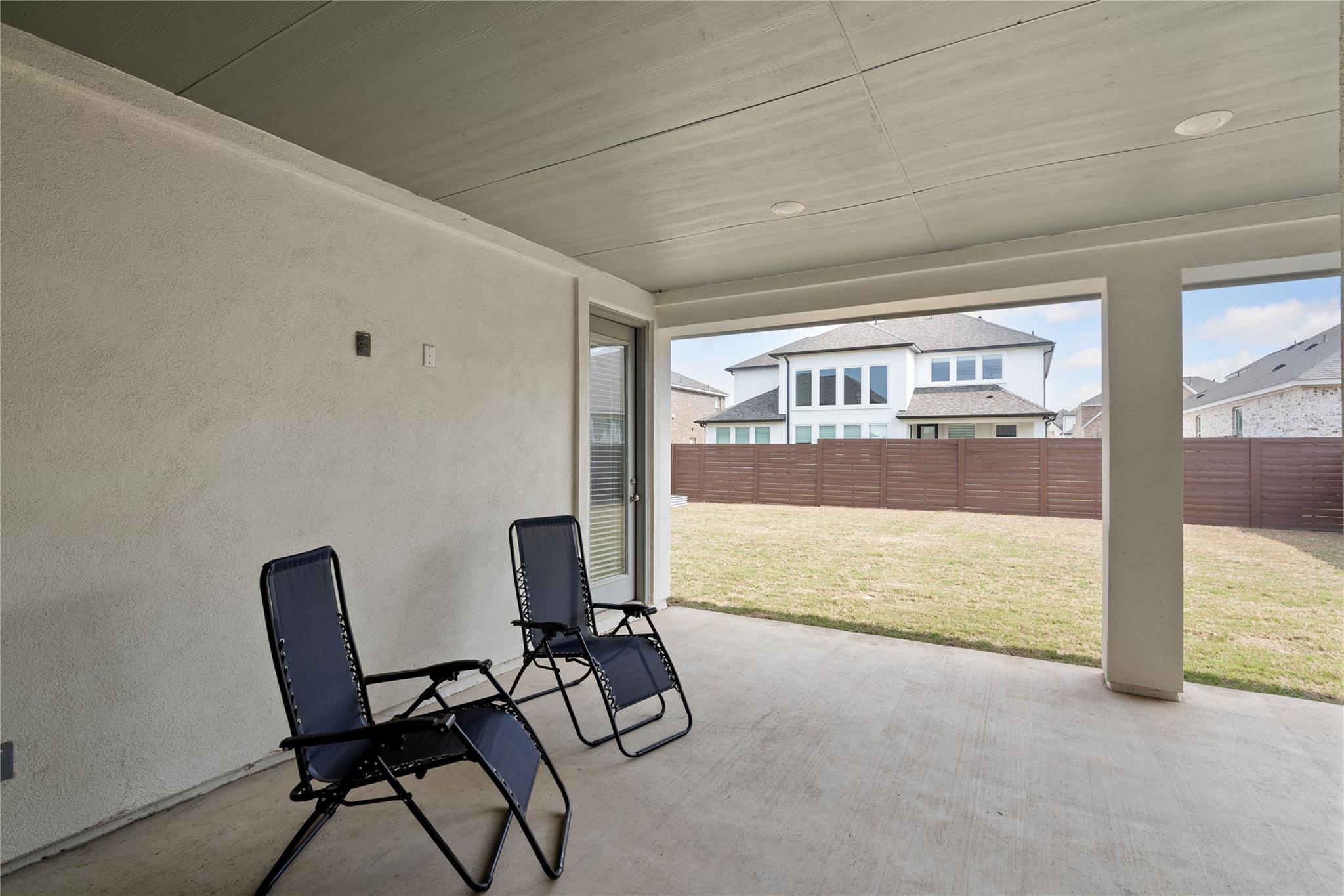708 Leeward Pass Property Photo 36