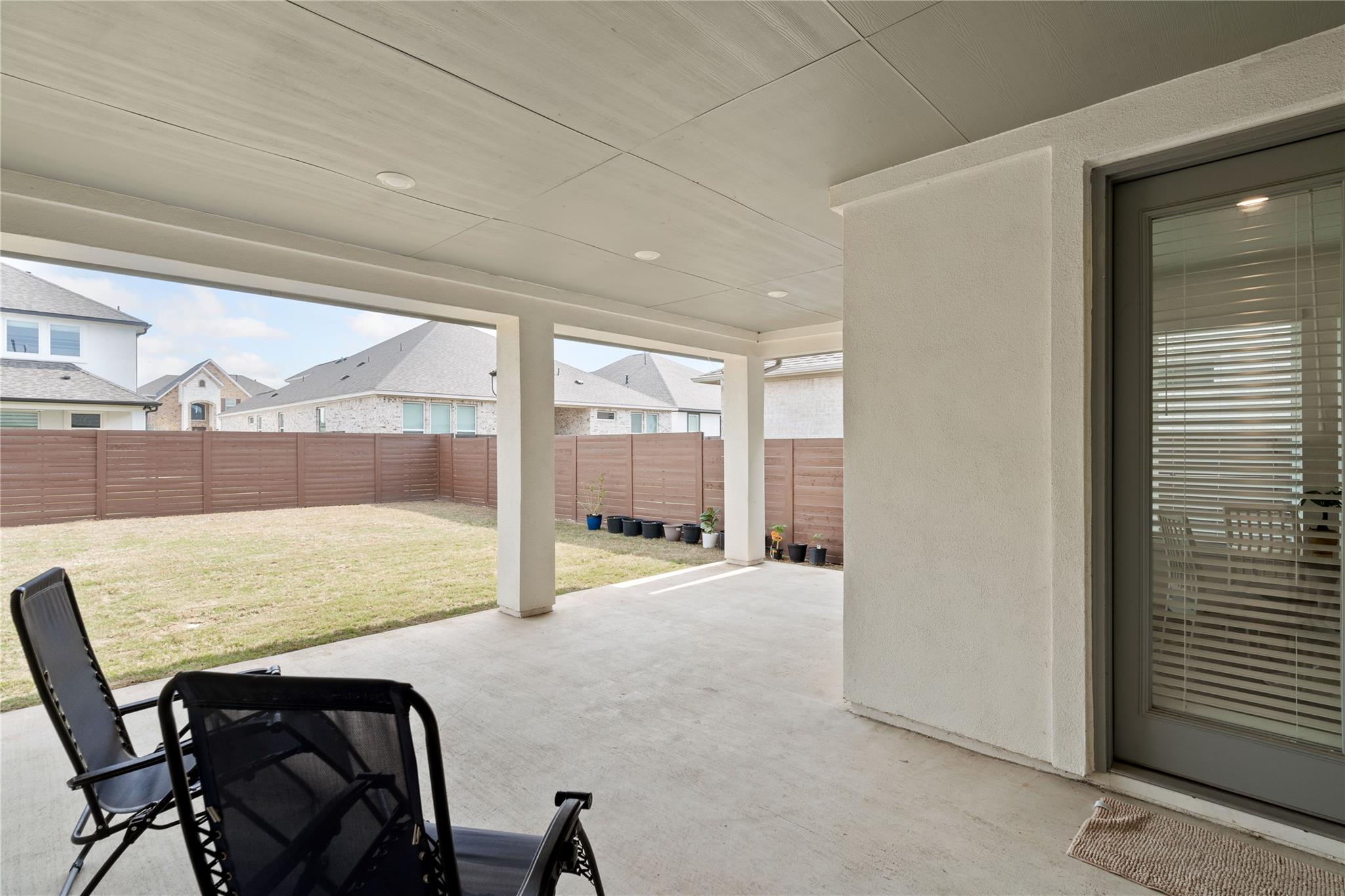 708 Leeward Pass Property Photo 37