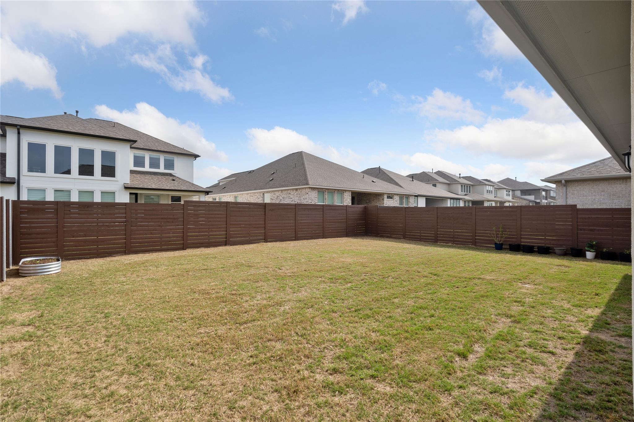 708 Leeward Pass Property Photo 40