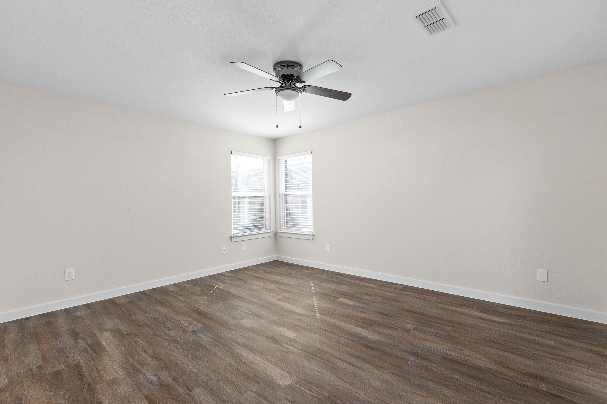 11116 Jim Thorpe Ln Property Photo 11