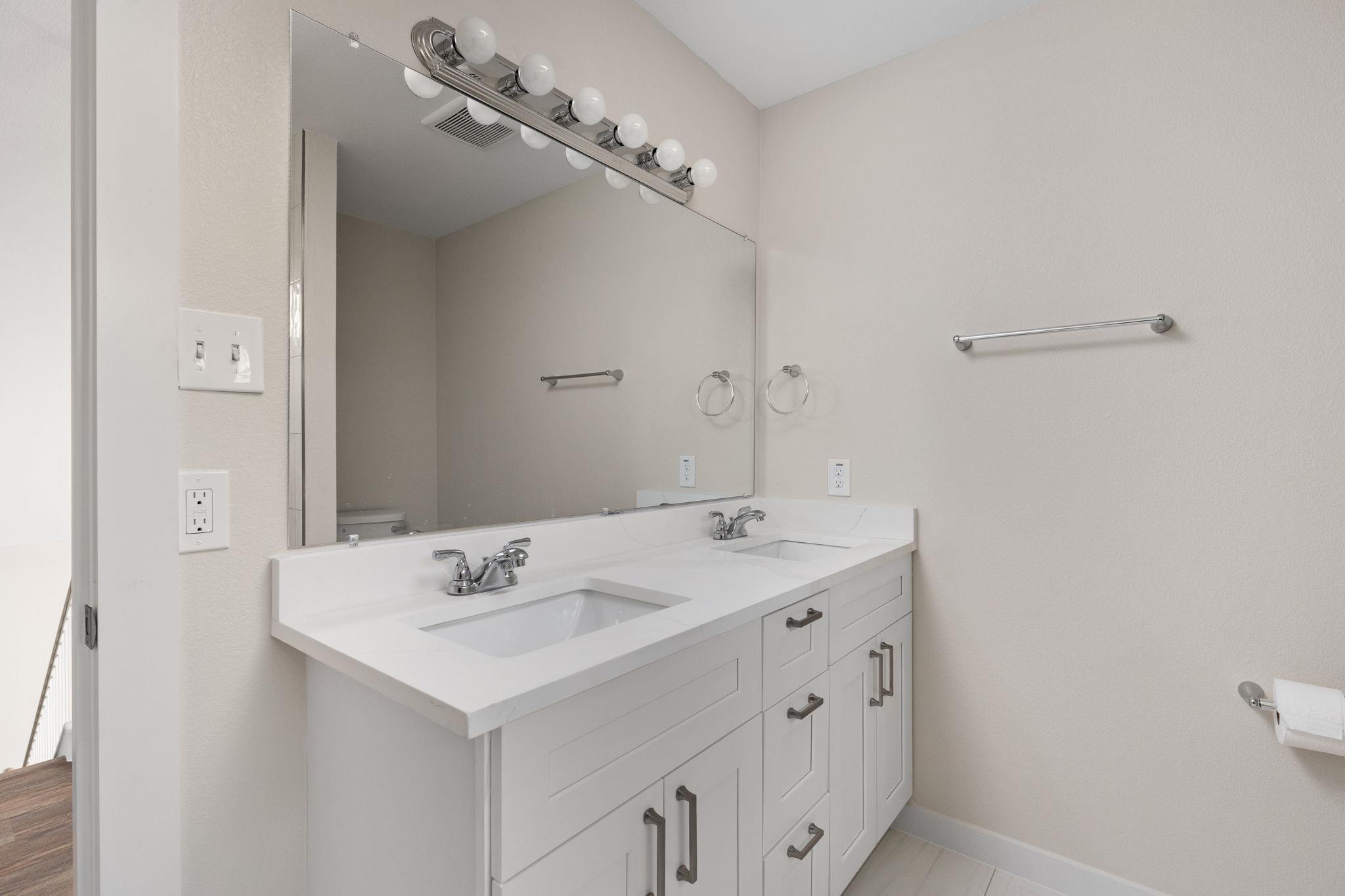 11116 Jim Thorpe Ln Property Photo 20