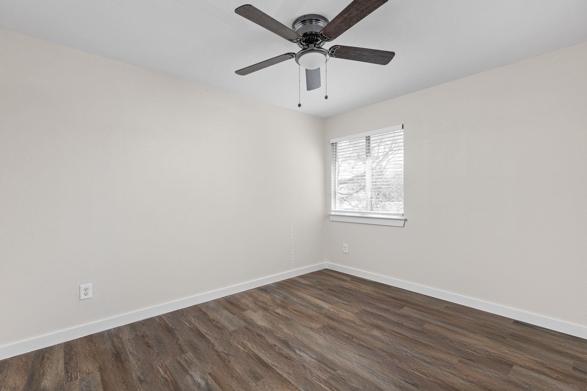 11116 Jim Thorpe Ln Property Photo 24