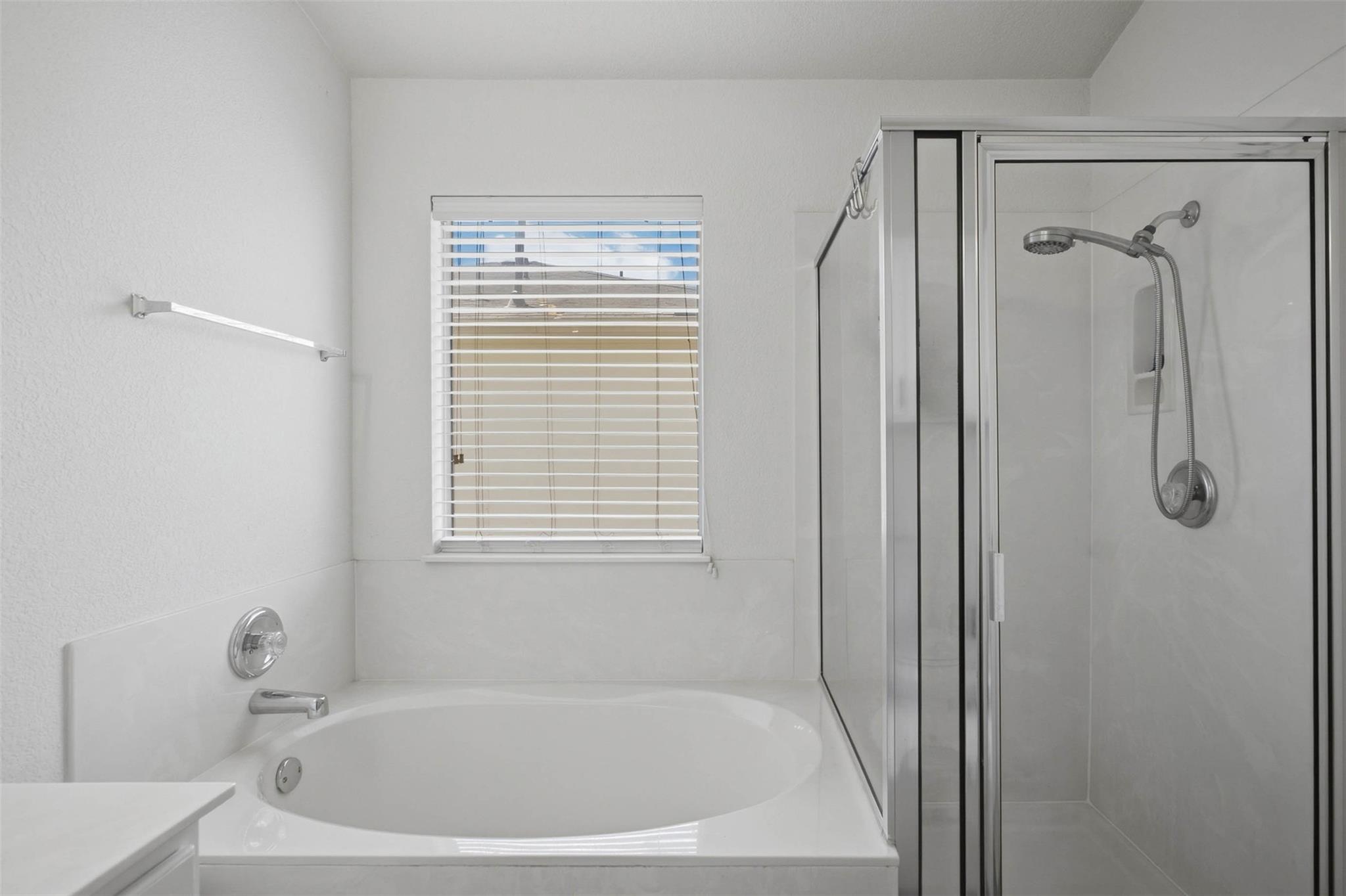 912 Sweet Leaf Ln Property Photo 15