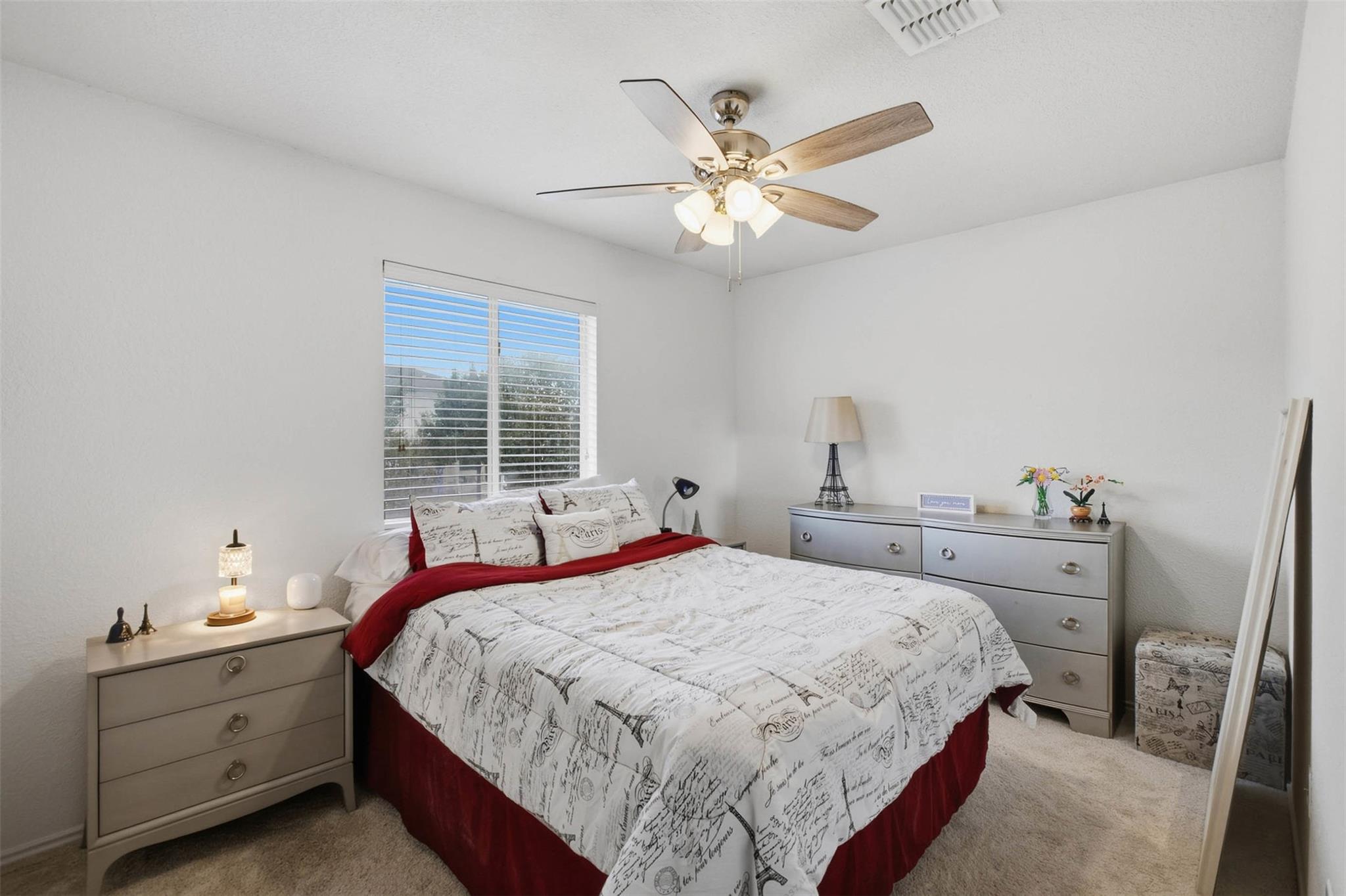 912 Sweet Leaf Ln Property Photo 16
