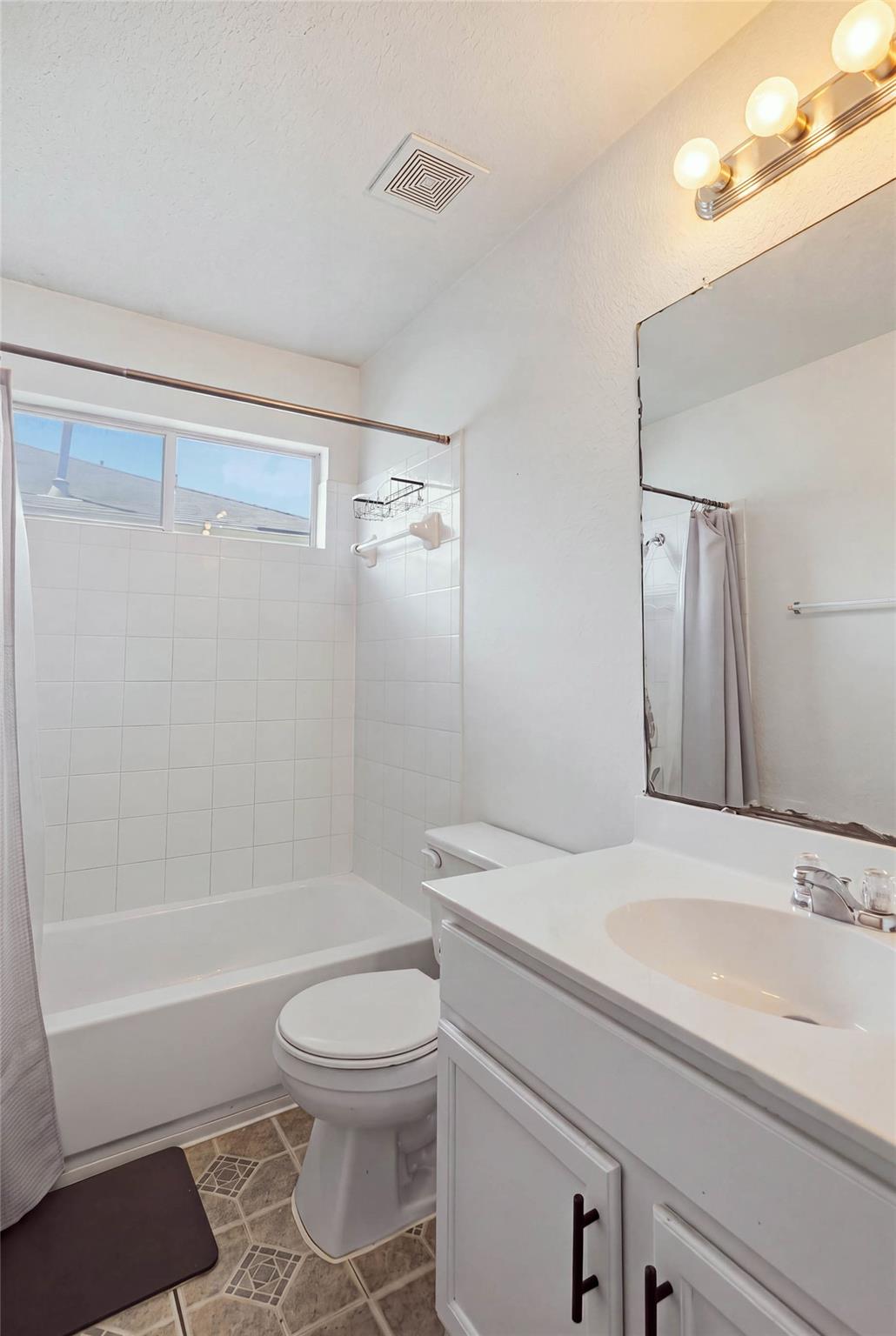 912 Sweet Leaf Ln Property Photo 19