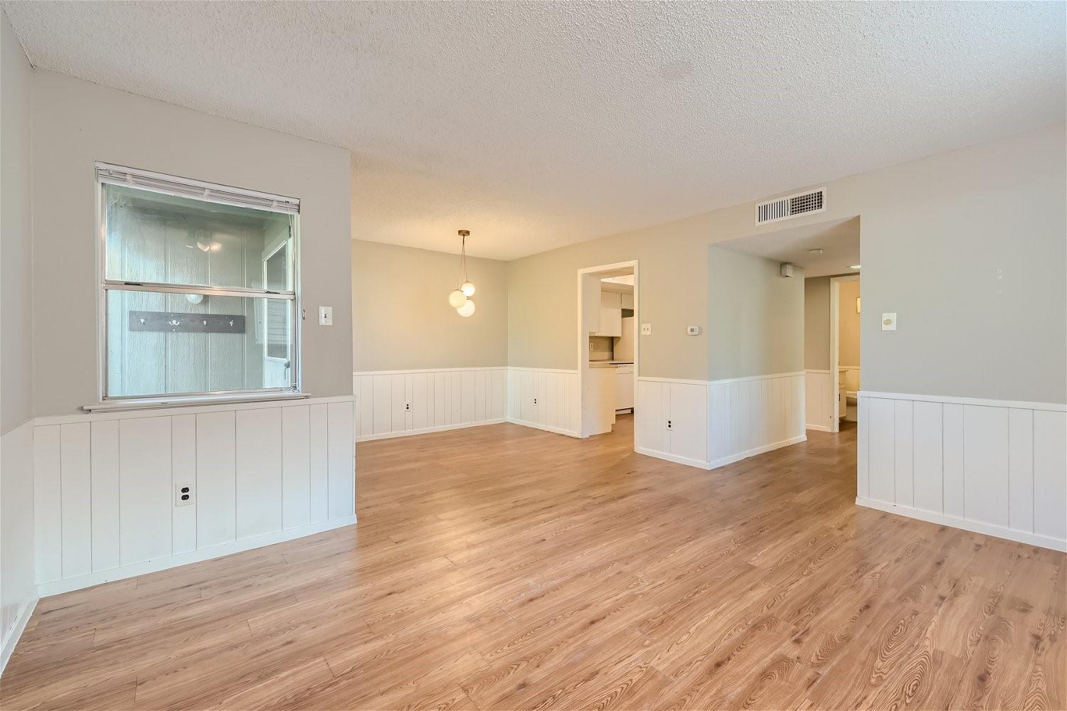 1608 Pease Rd Property Photo 3