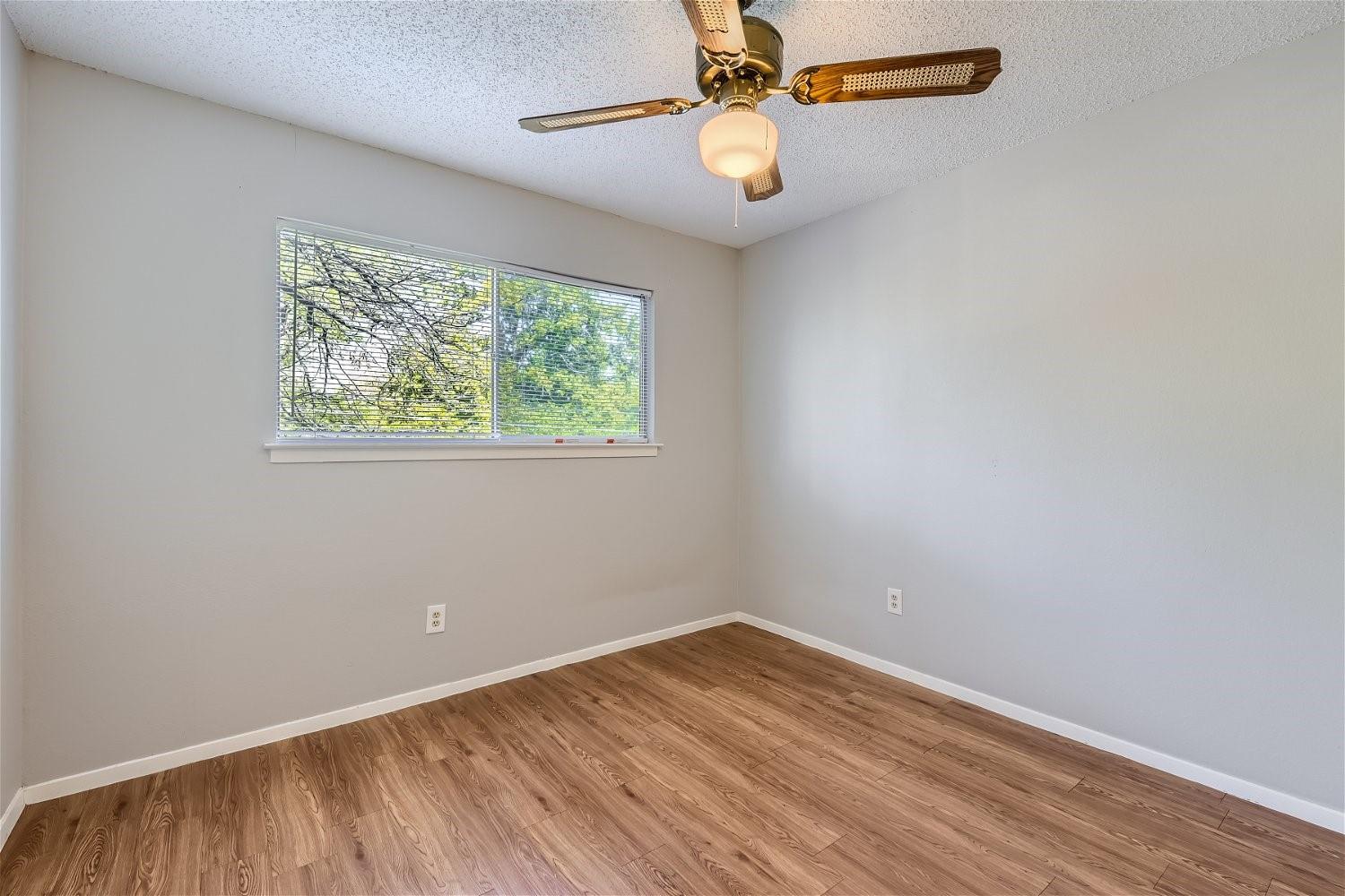 1608 Pease Rd Property Photo 5