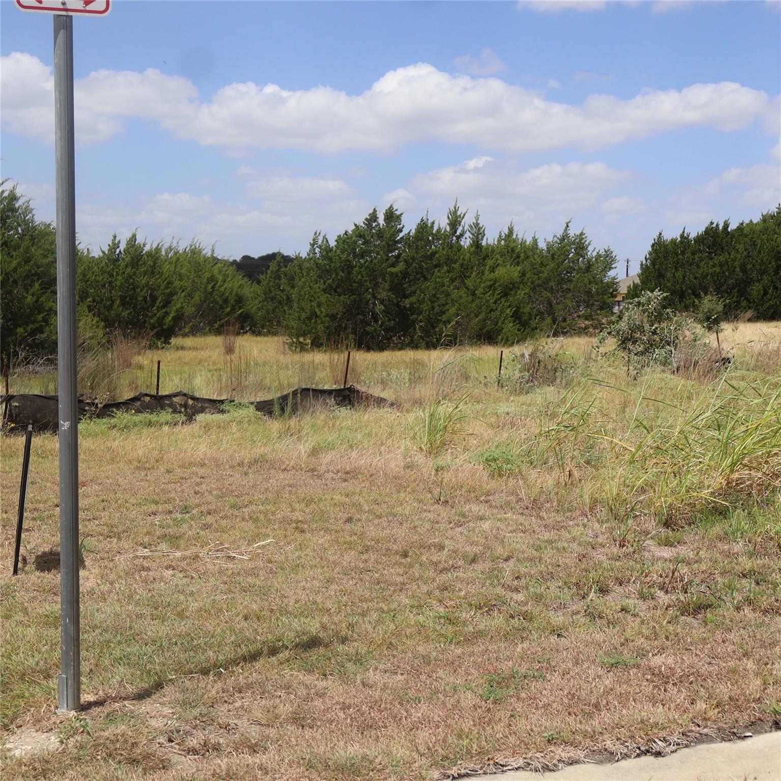 105 Mesones Rd Property Photo 3