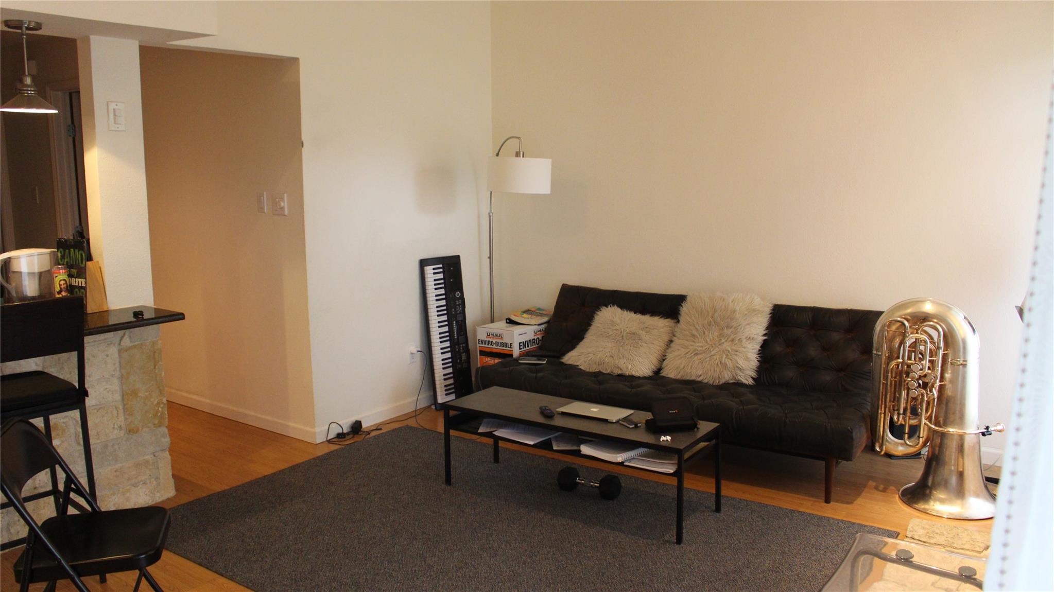 612 Park Pl #302 Property Photo 1