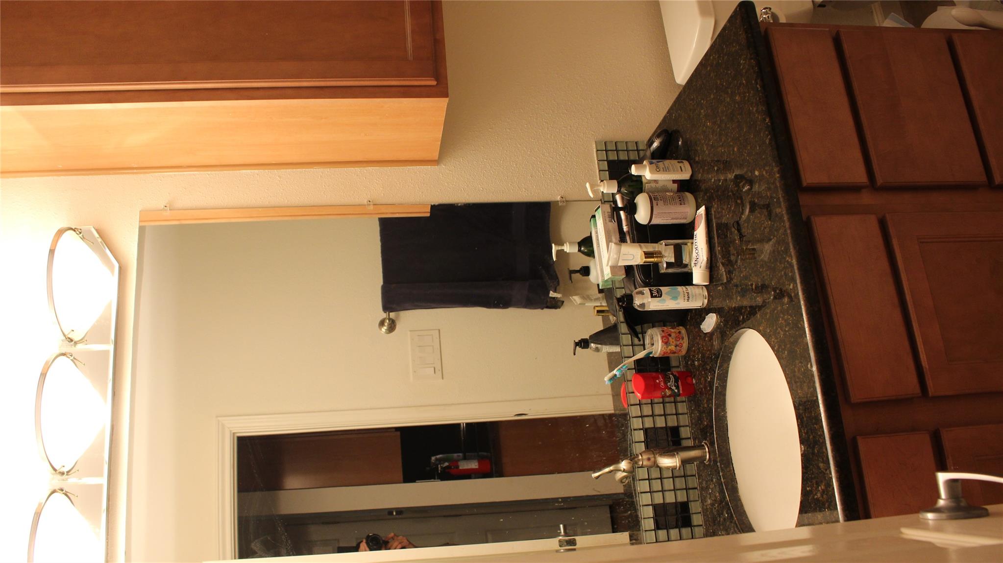 612 Park Pl #302 Property Photo 7