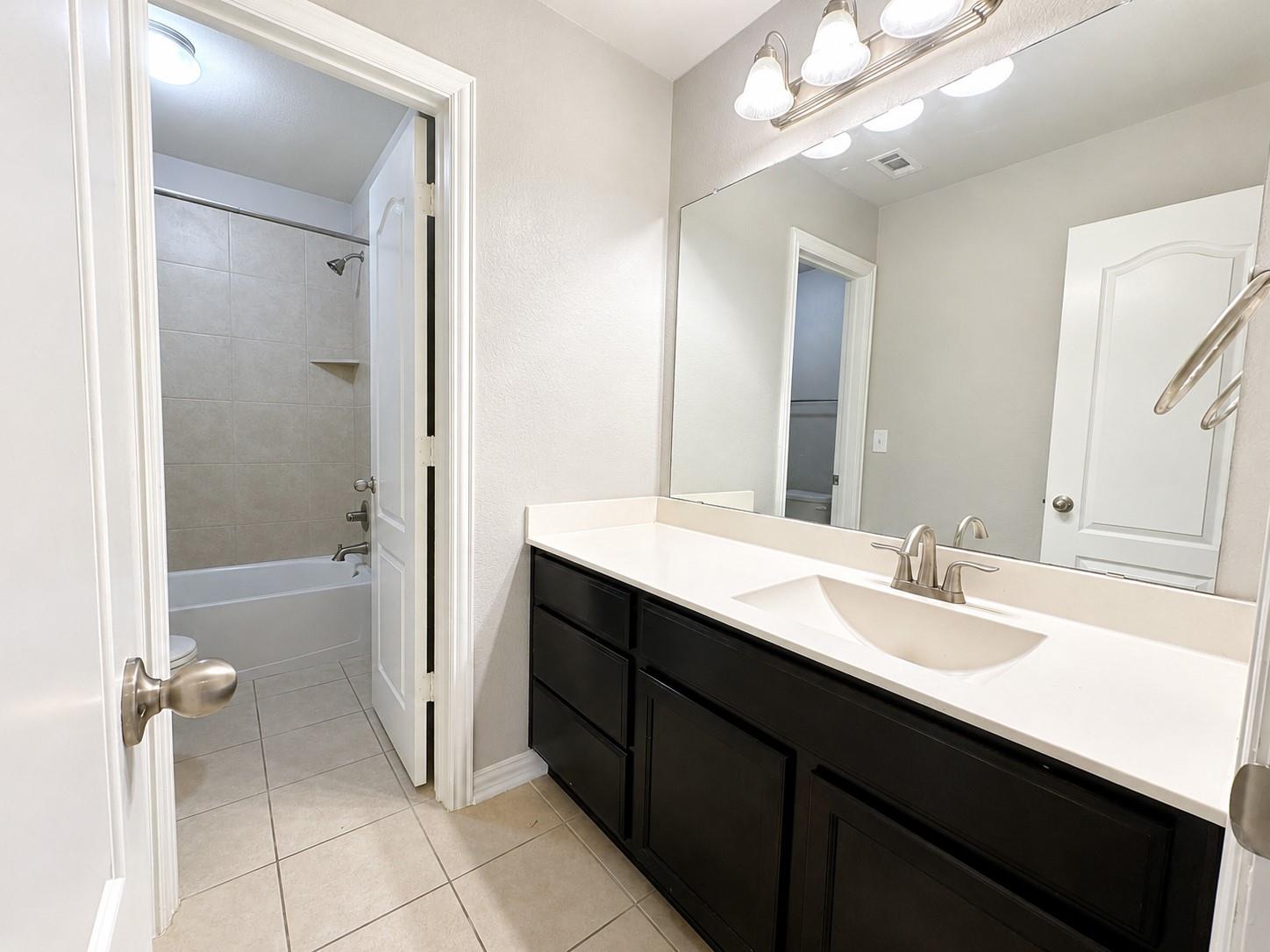604 Vista Gardens Dr Property Photo 22