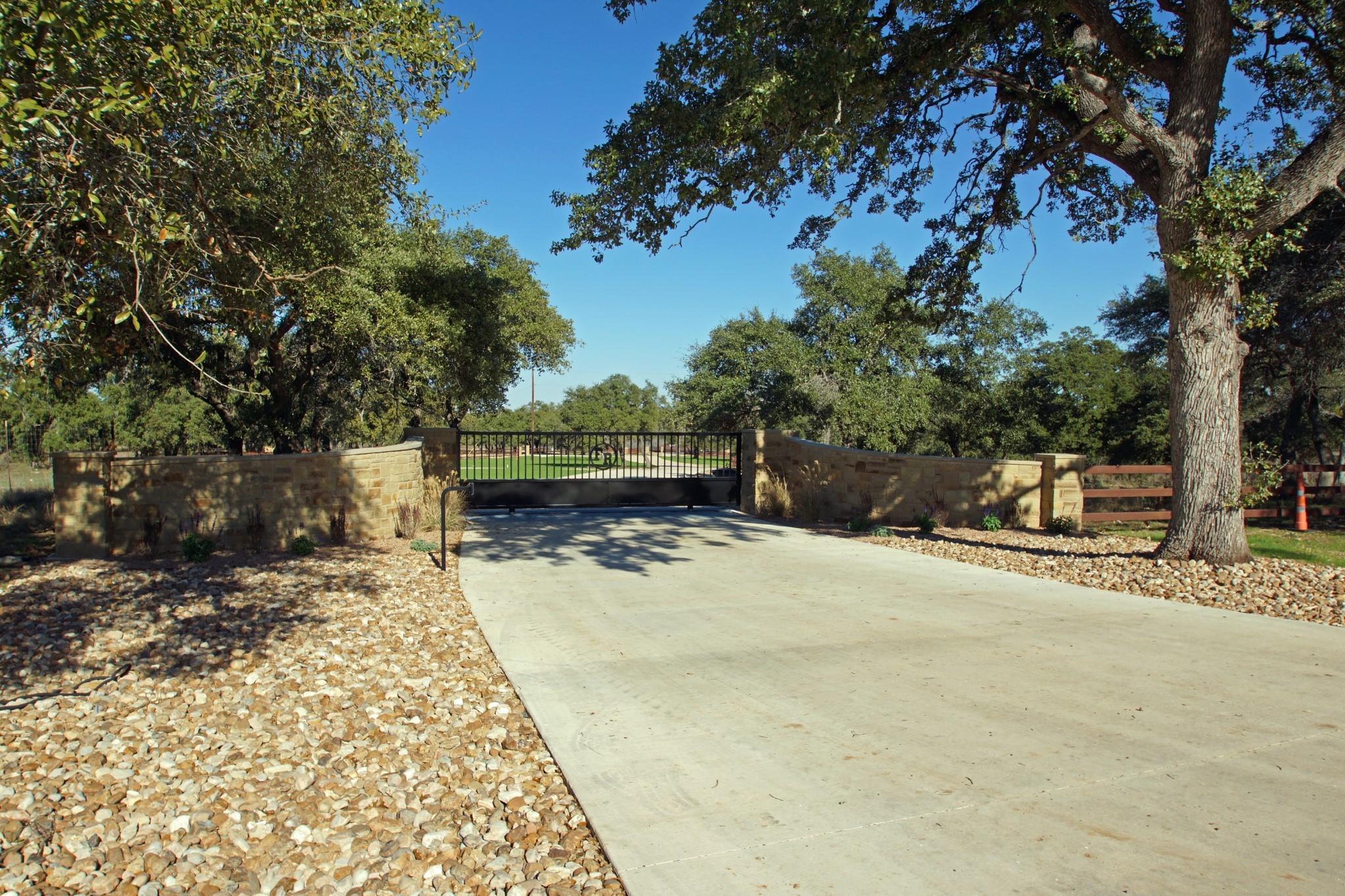 1068 Eagle Point Dr Property Photo 17