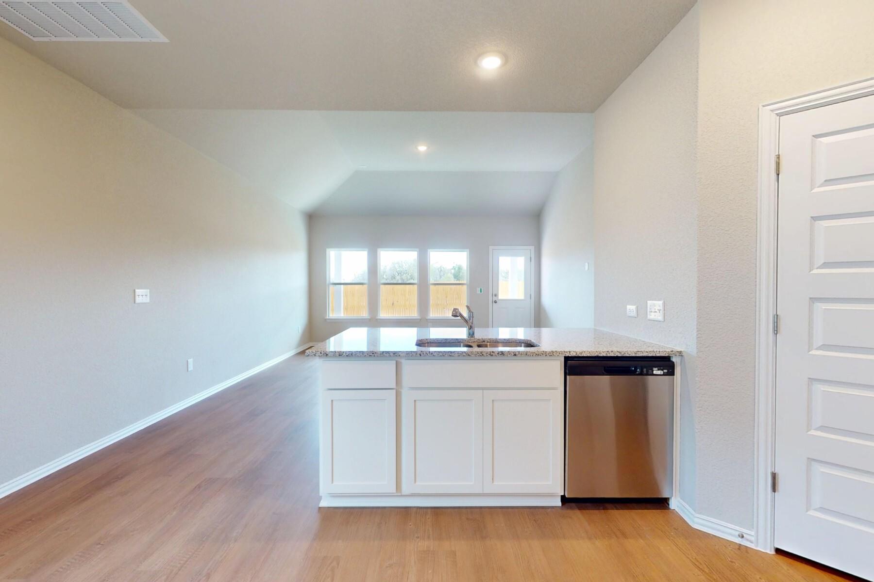 124 Flying Tiger Trl Property Photo 7