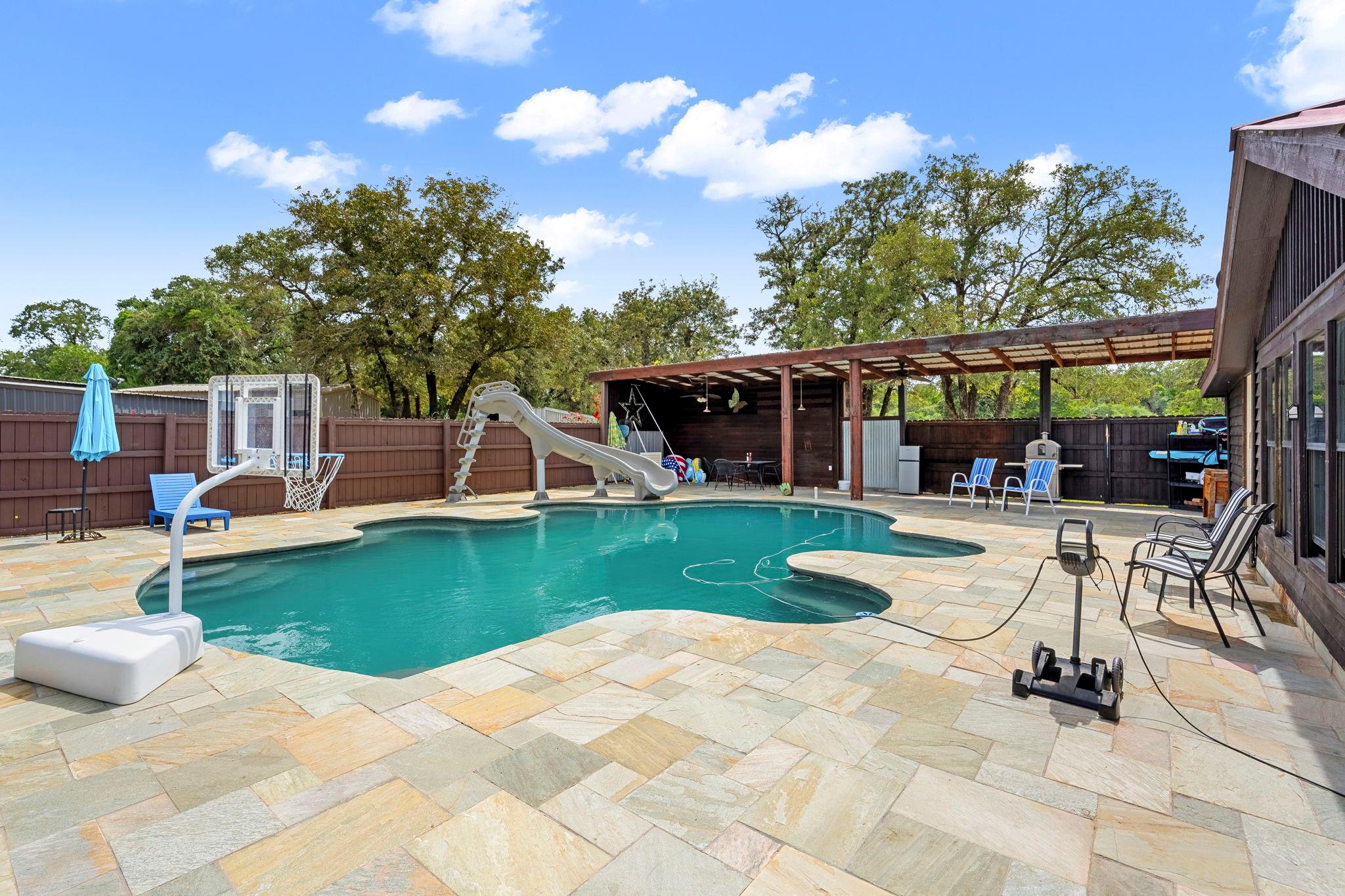 206 22 Hills Rd Property Photo 12