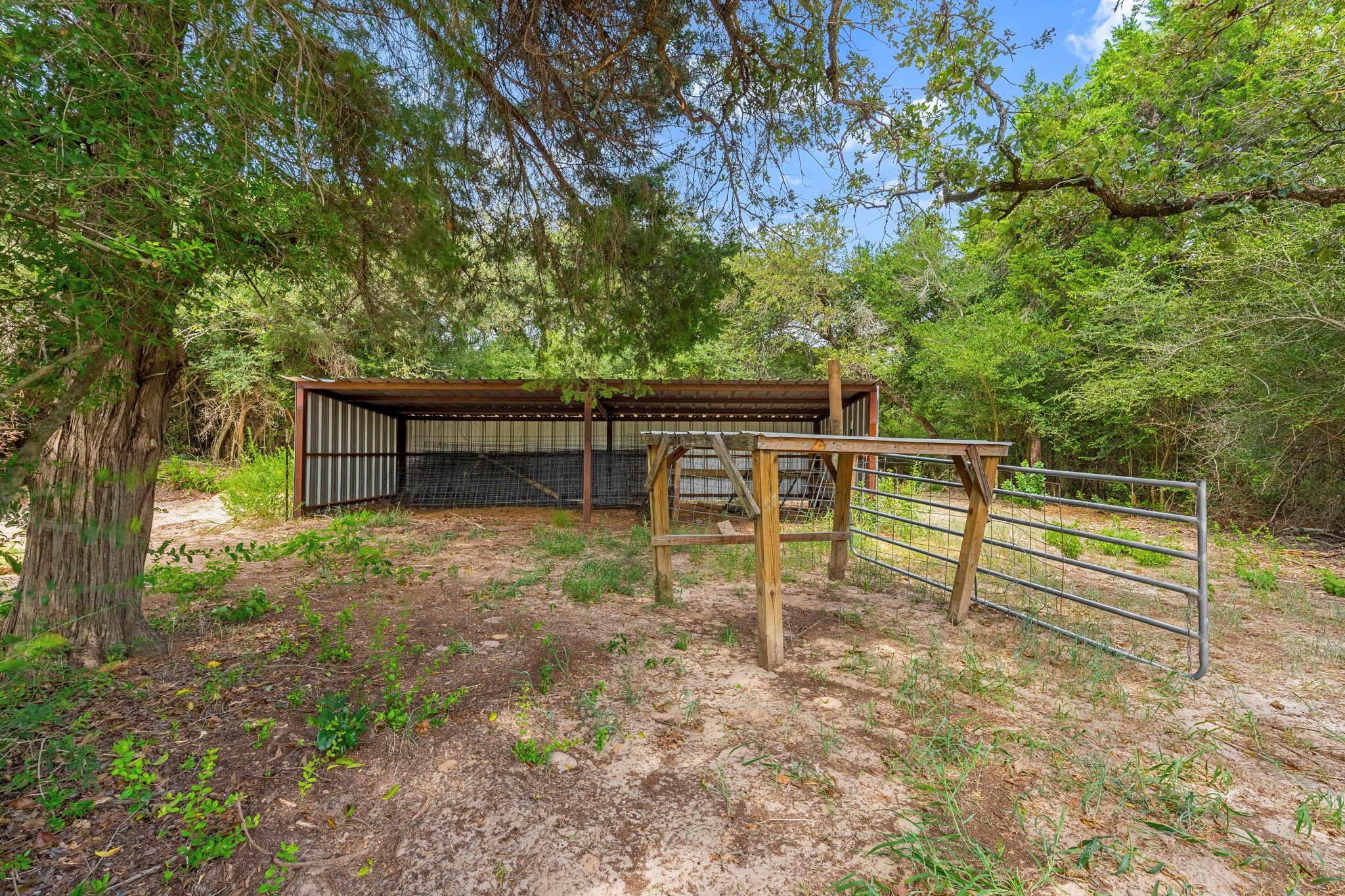 206 22 Hills Rd Property Photo 13