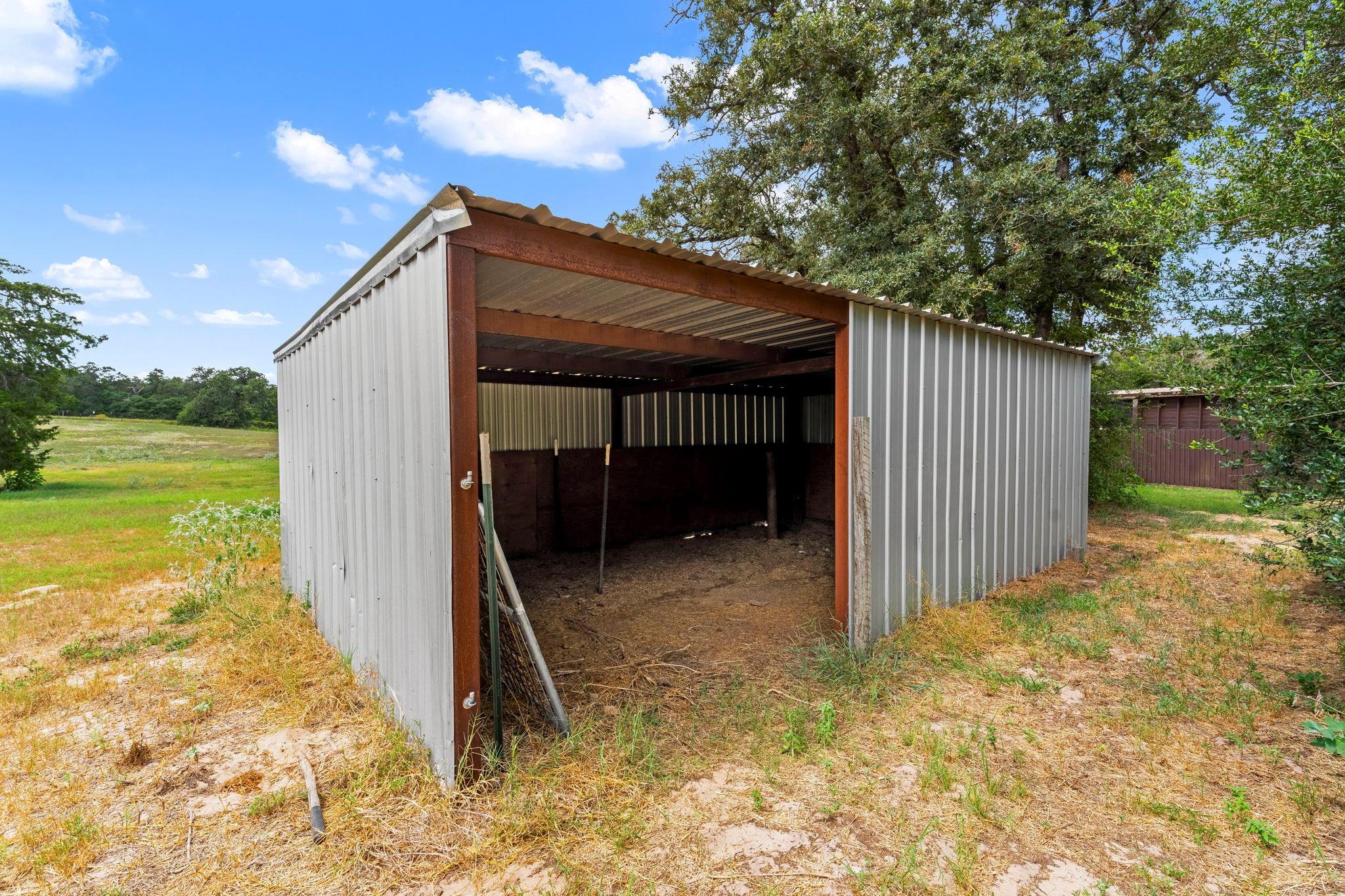 206 22 Hills Rd Property Photo 14