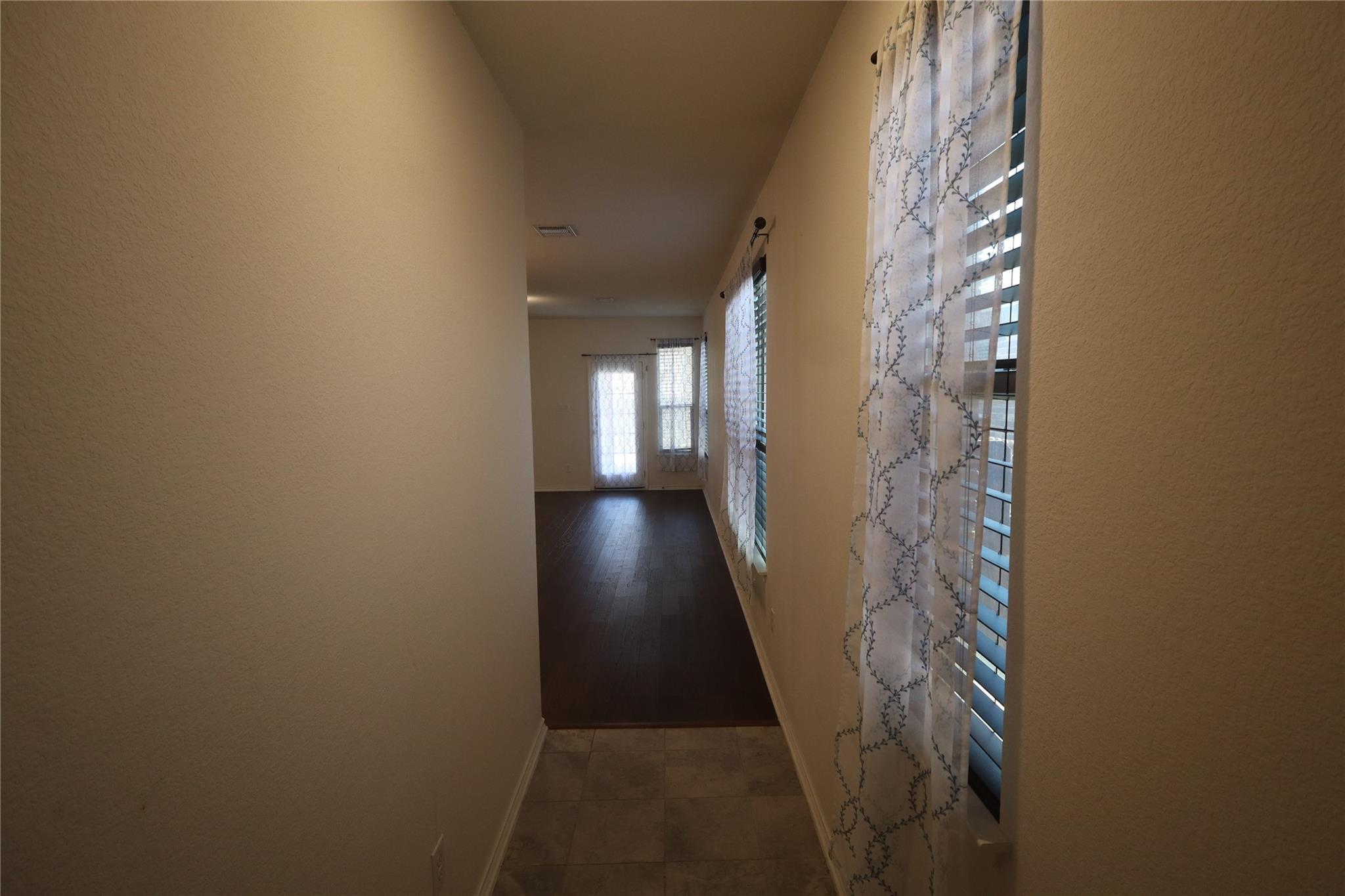 17009 Gibbons Path Property Photo 4