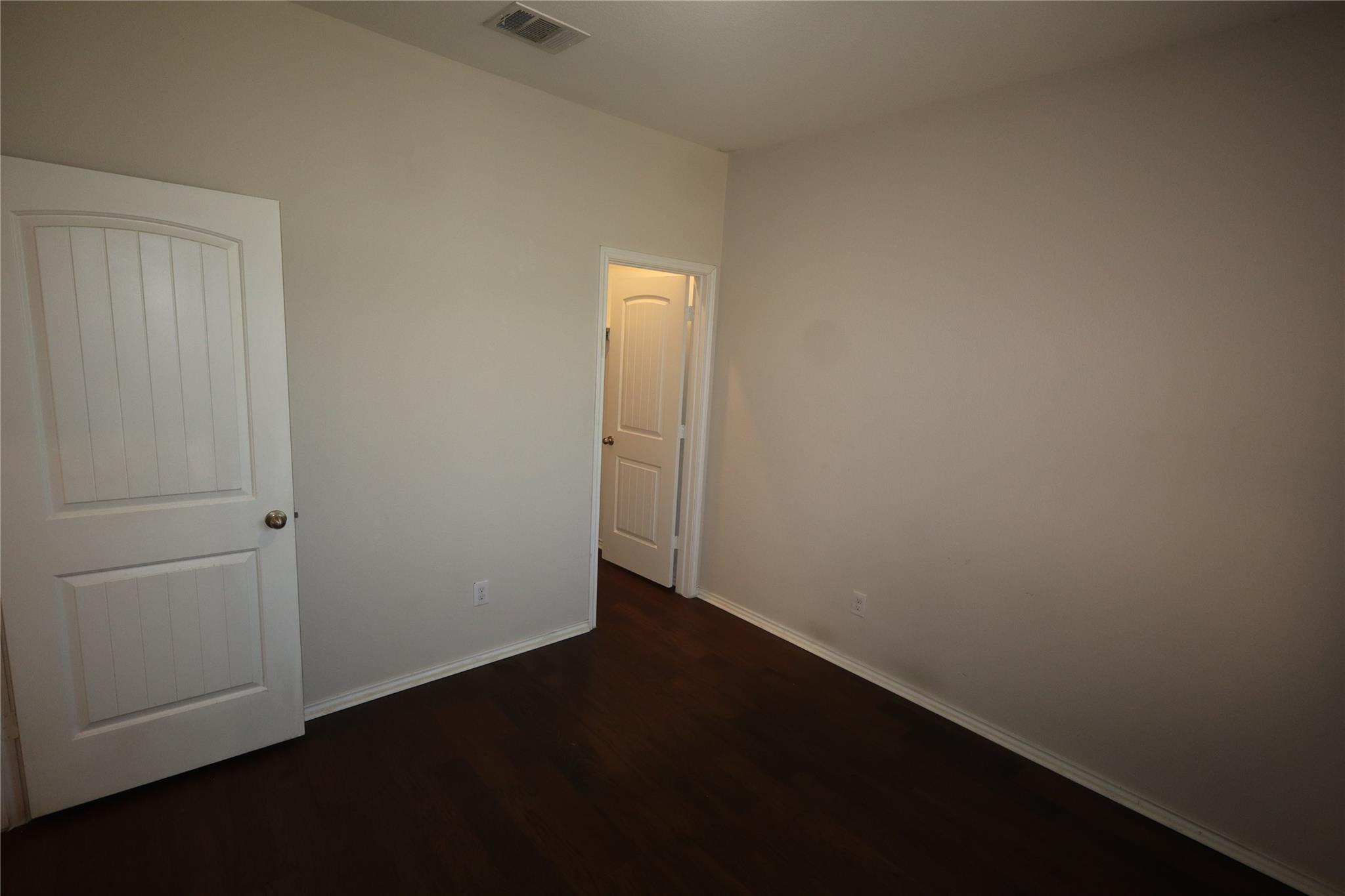 17009 Gibbons Path Property Photo 10