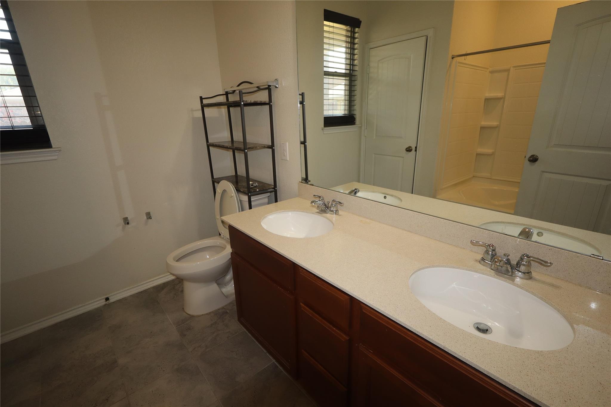 17009 Gibbons Path Property Photo 18