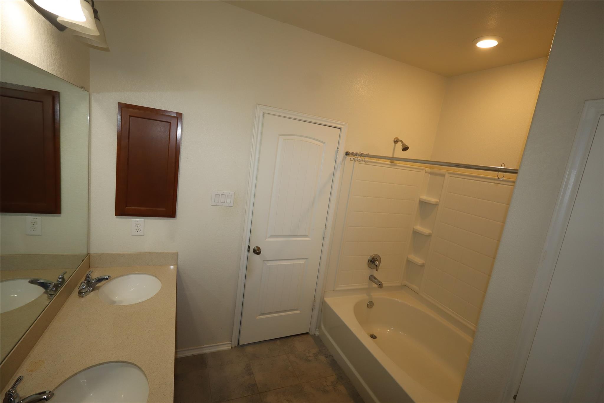 17009 Gibbons Path Property Photo 19