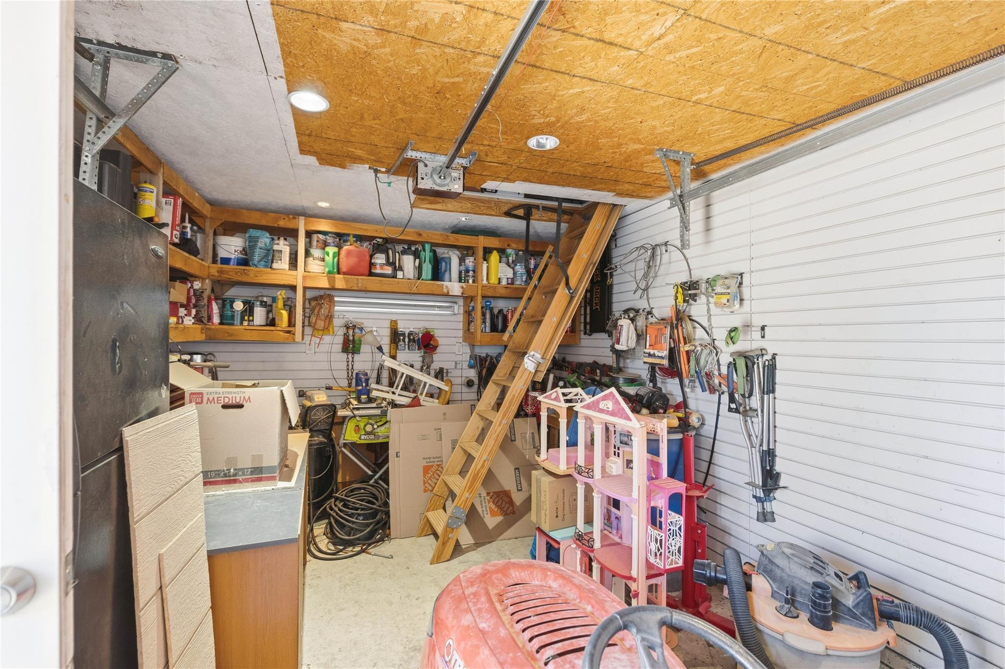 100 Prairie Dr Property Photo 23