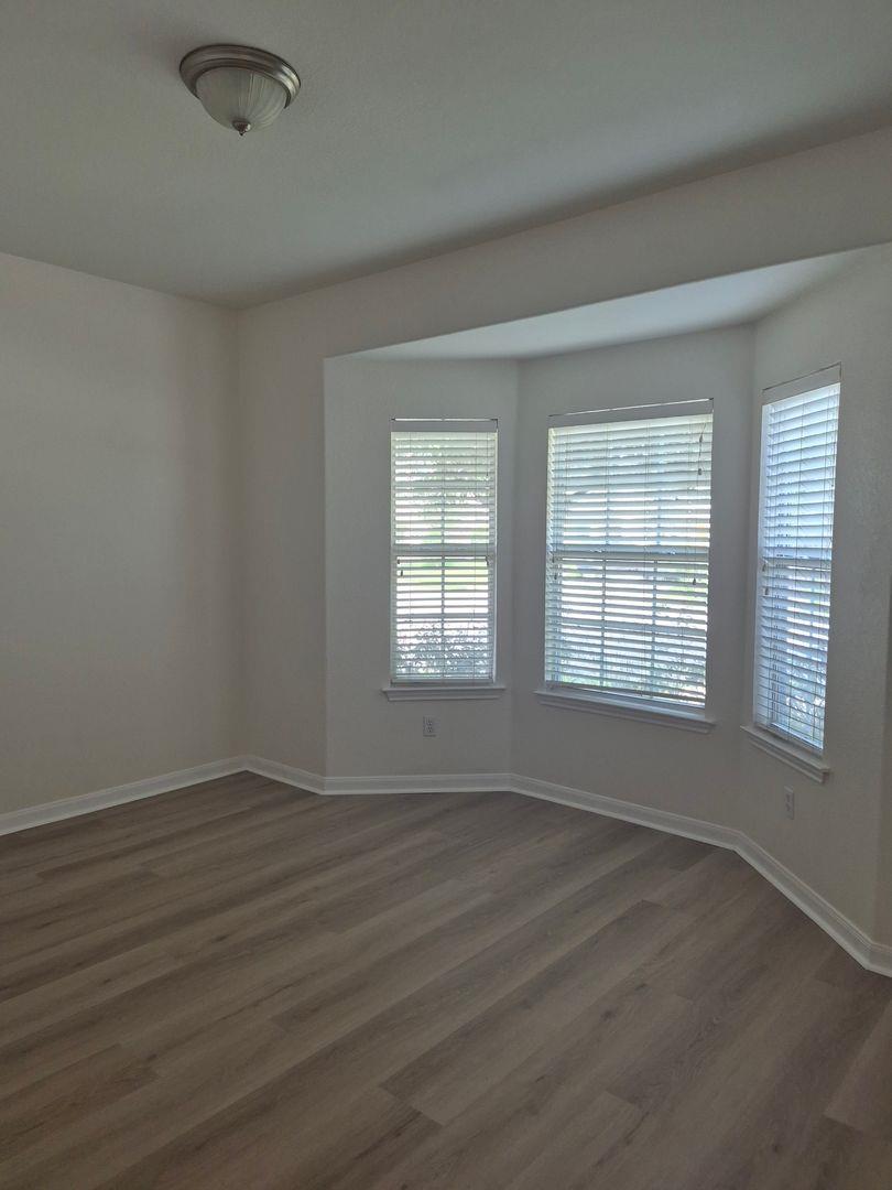 1908 Wheaton Trl Property Photo 2