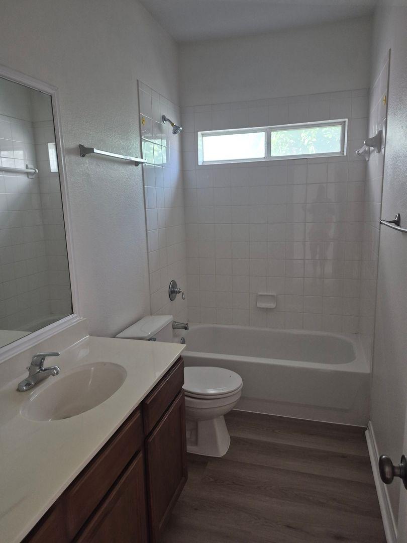 1908 Wheaton Trl Property Photo 3