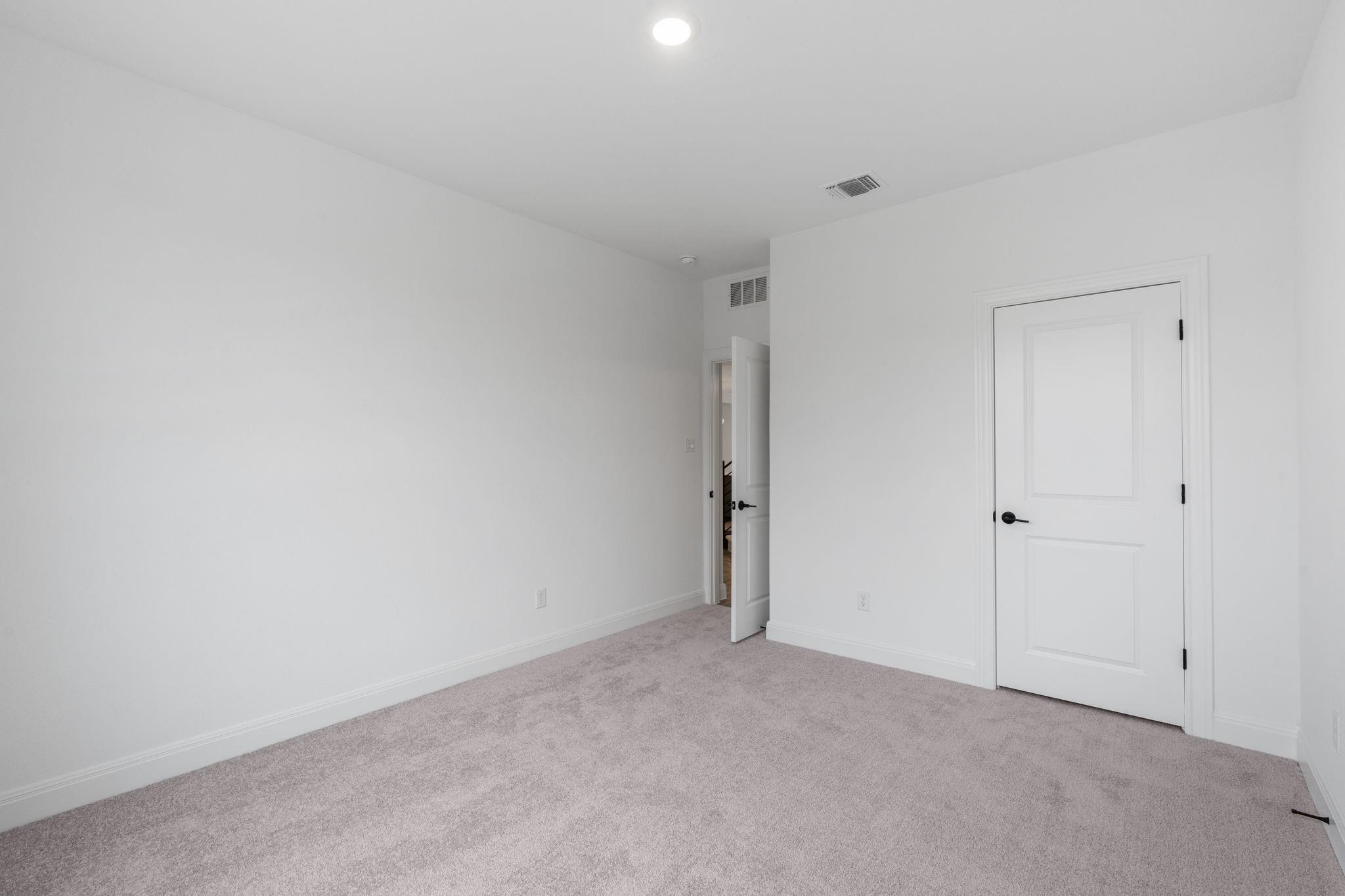 3024 Ottawa St Property Photo 6