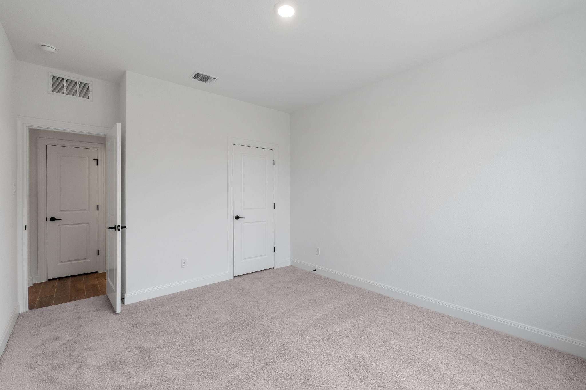 3024 Ottawa St Property Photo 7