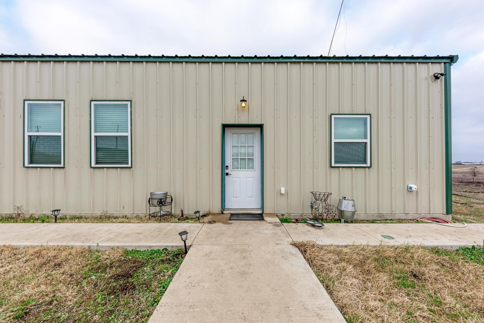 1889 County Road 487 Property Photo 8