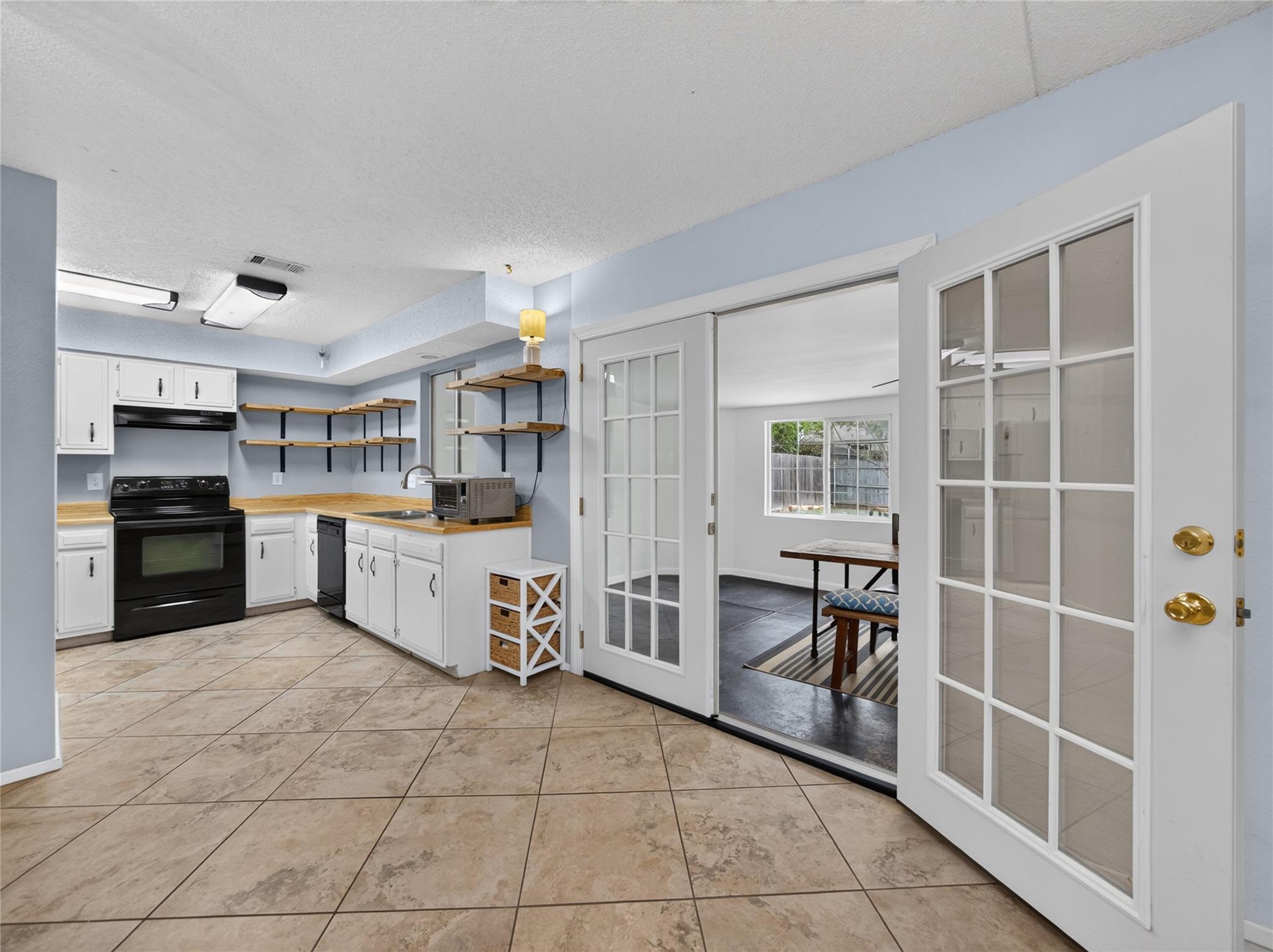 3502 Ambleside Dr Property Photo 11