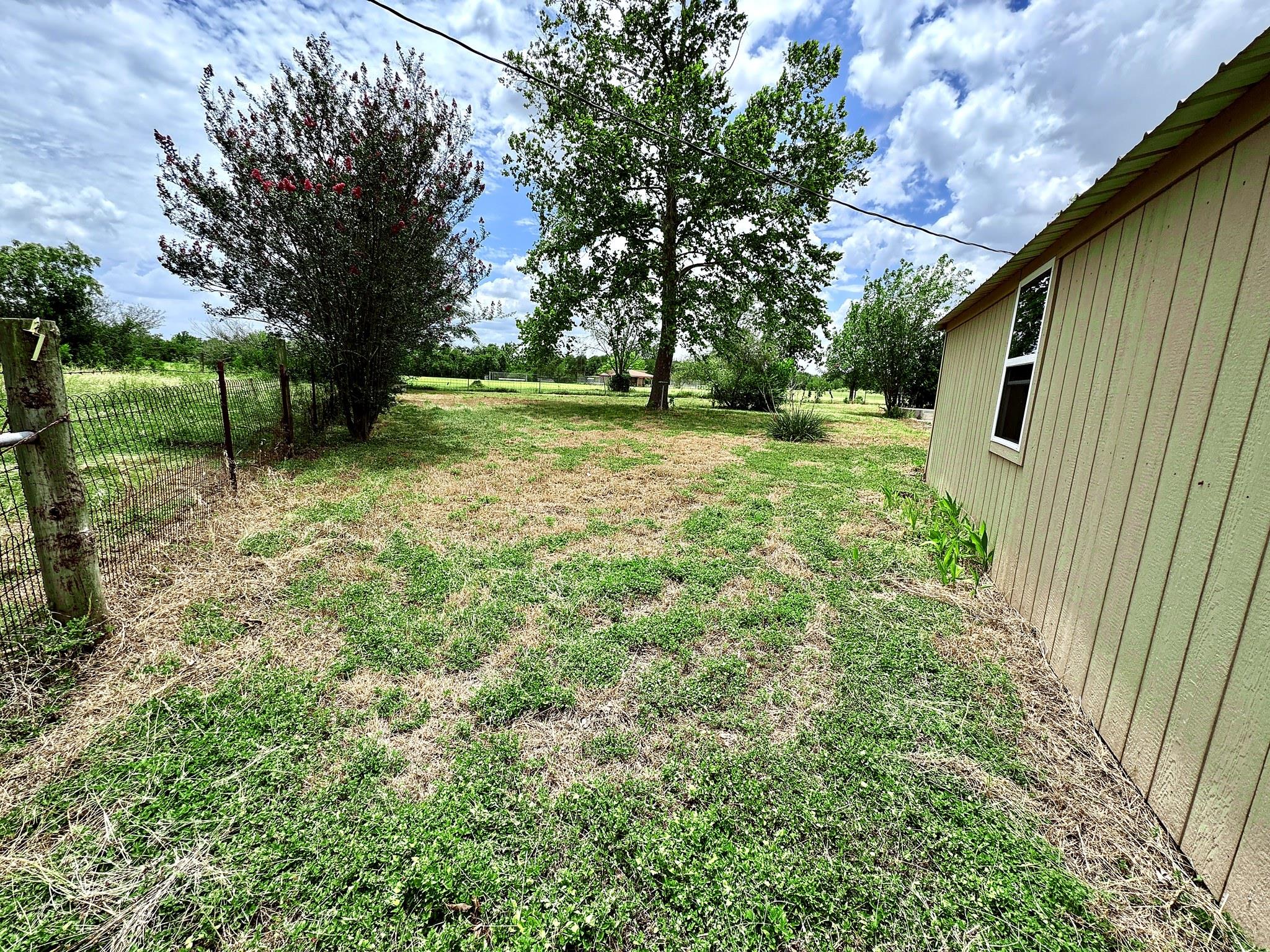 2303 Webberwood Dr Property Photo 10