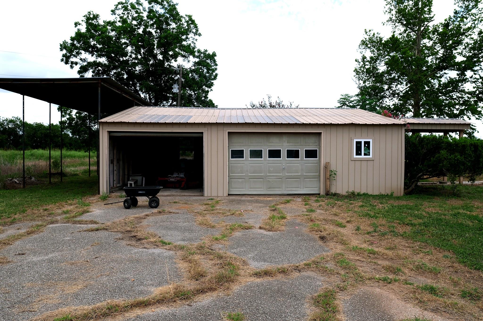 2303 Webberwood Dr Property Photo 33